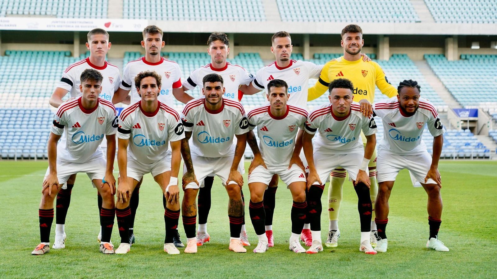 Once titular del Sevilla FC frente al Birmingham City Once titular del Sevilla FC frente al Birmingham City