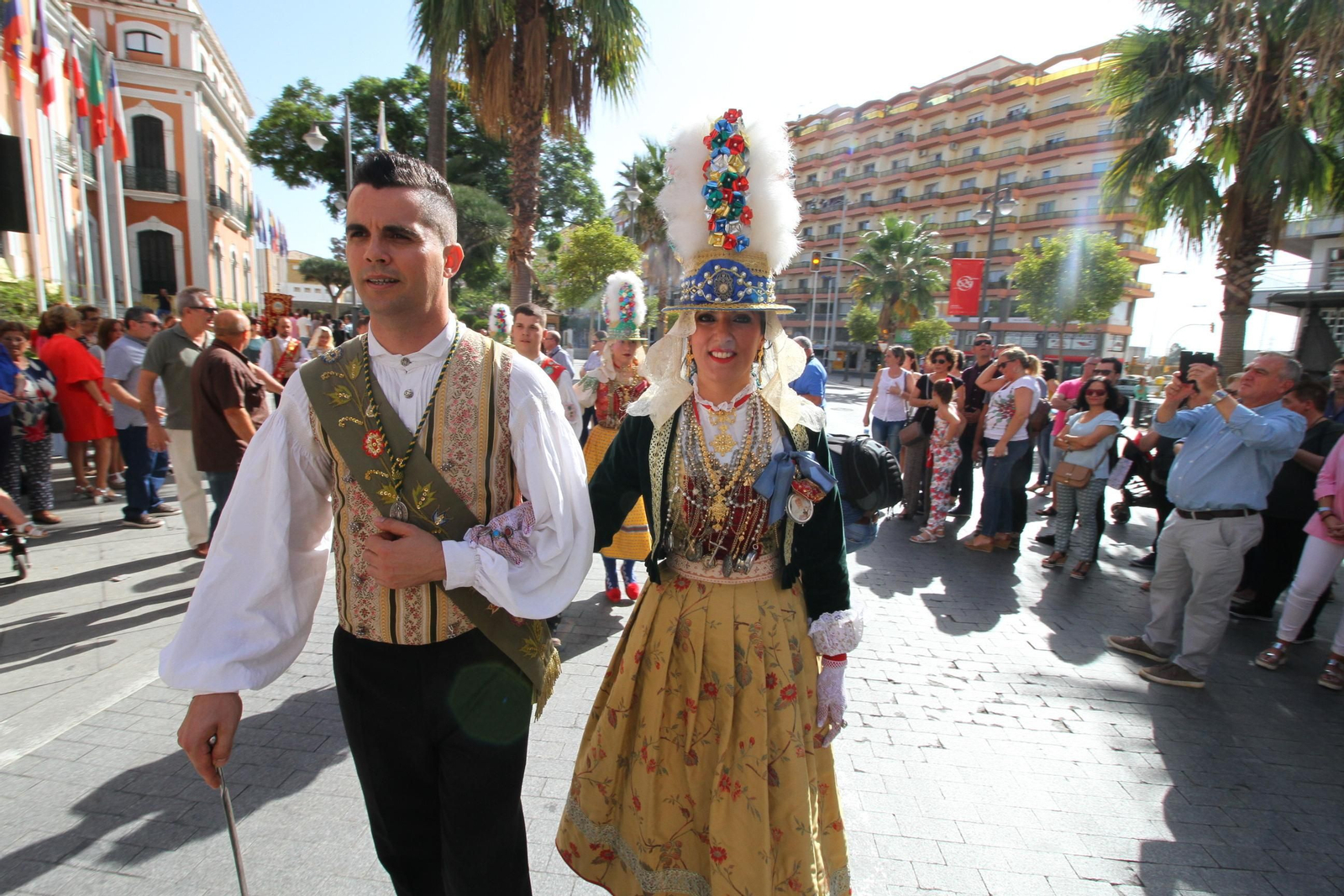 Imágenes del desfile Iberoamericano de bailes.