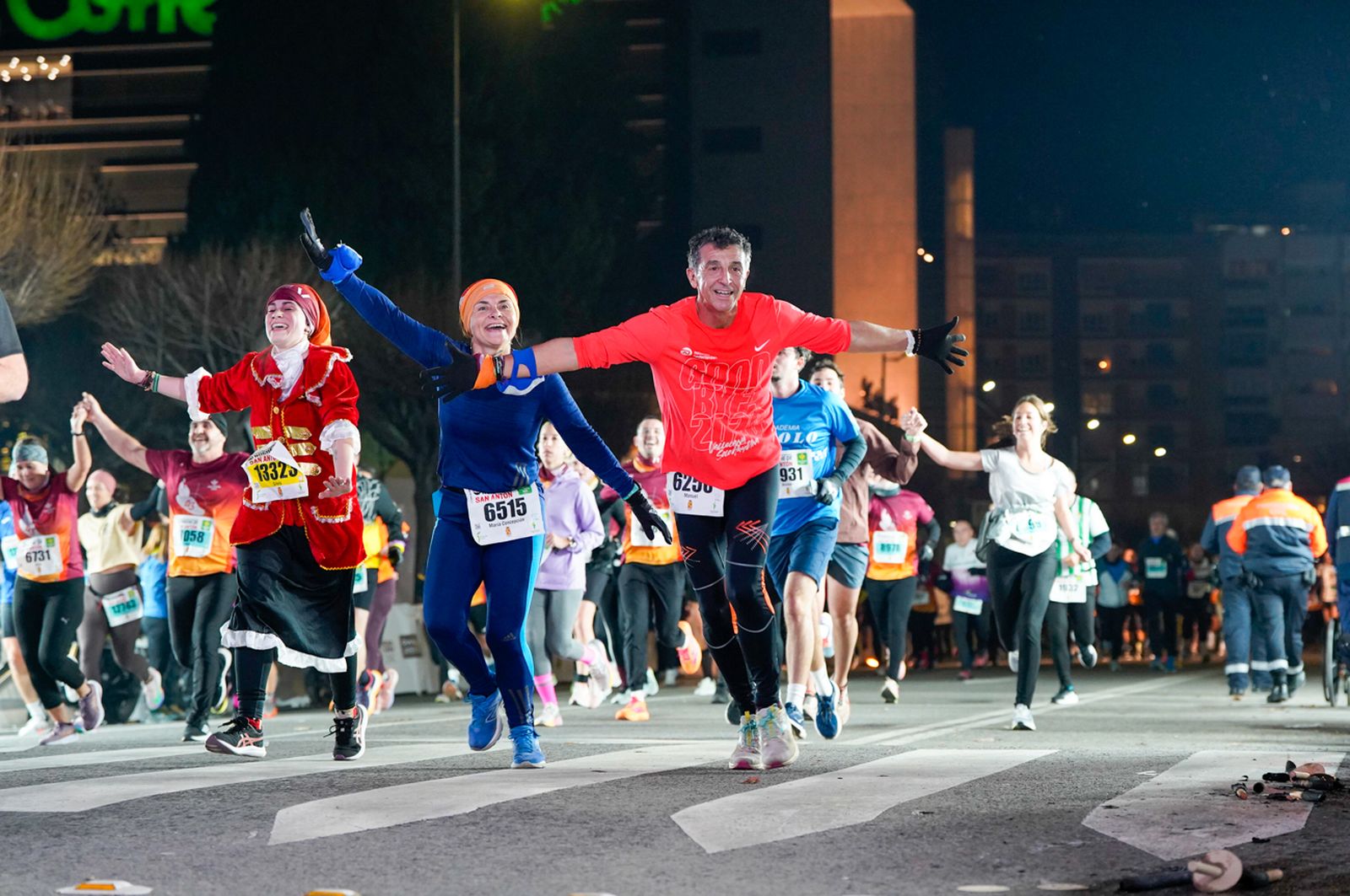 En imágenes: búscate en tu llegada a meta de la Carrera de San Antón 2026 (16)