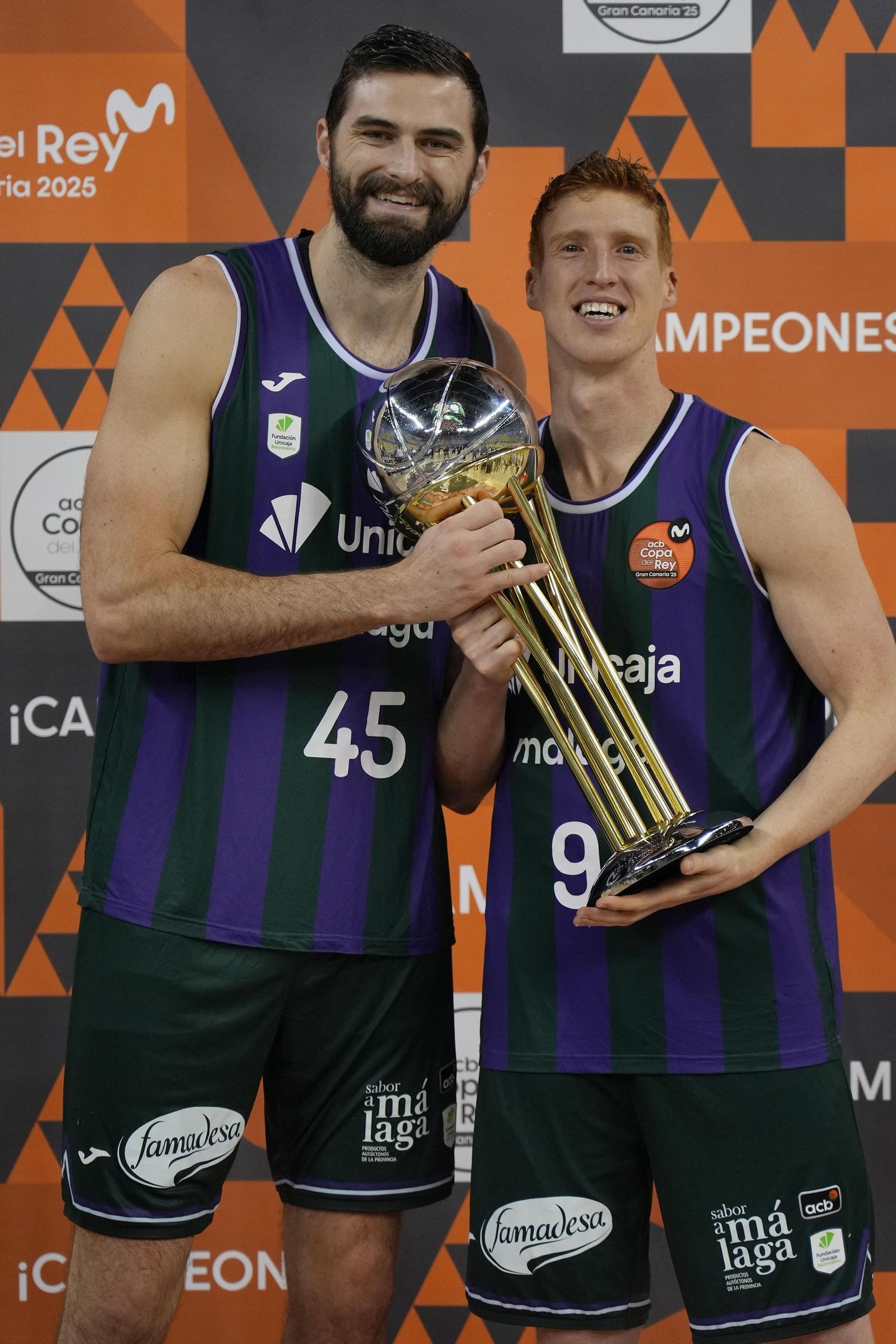 La sesión de fotos oficial del Unicaja campeón