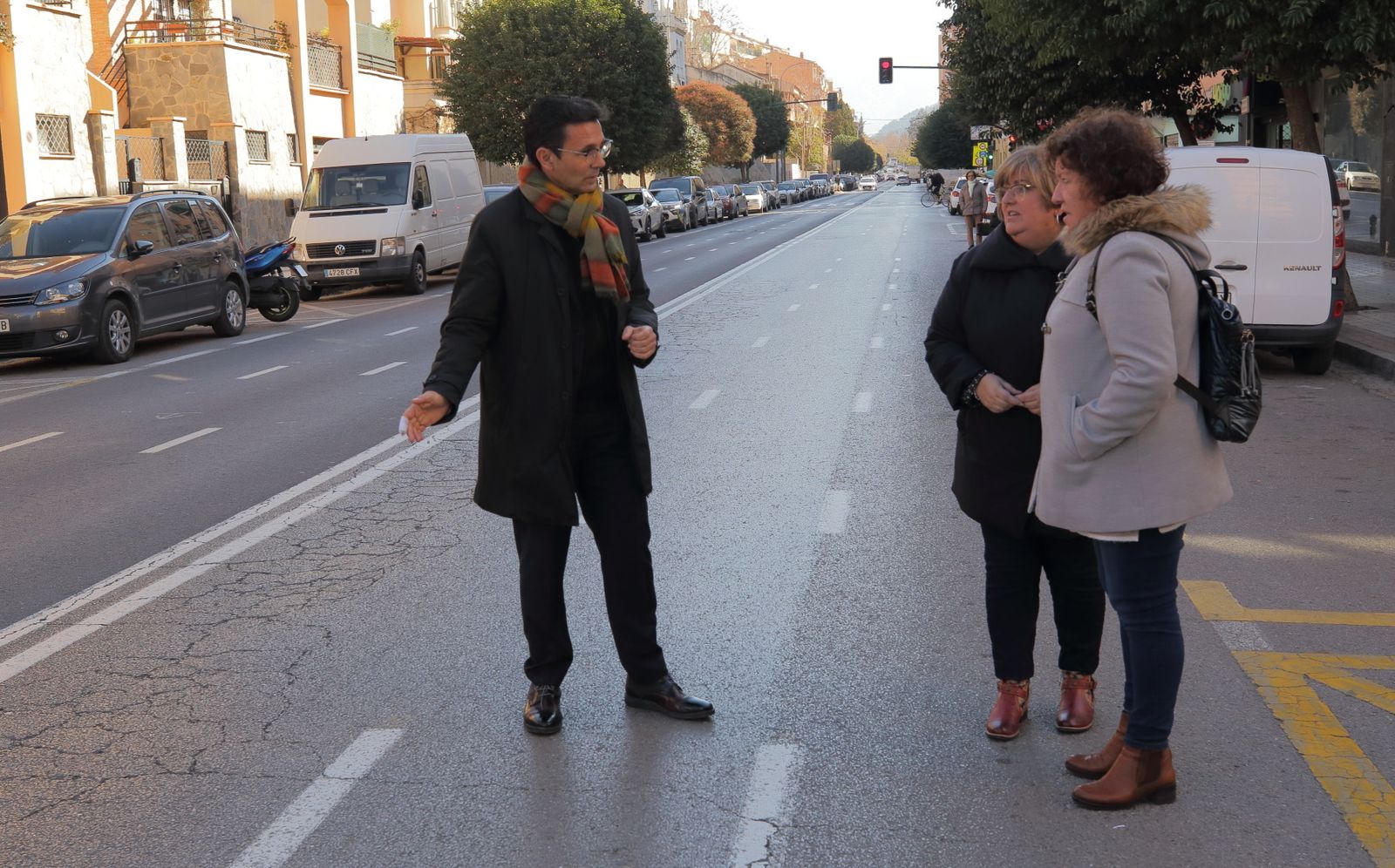 Nuevo asfalto y mejora de la señalización: el Ayuntamiento de Granada ...