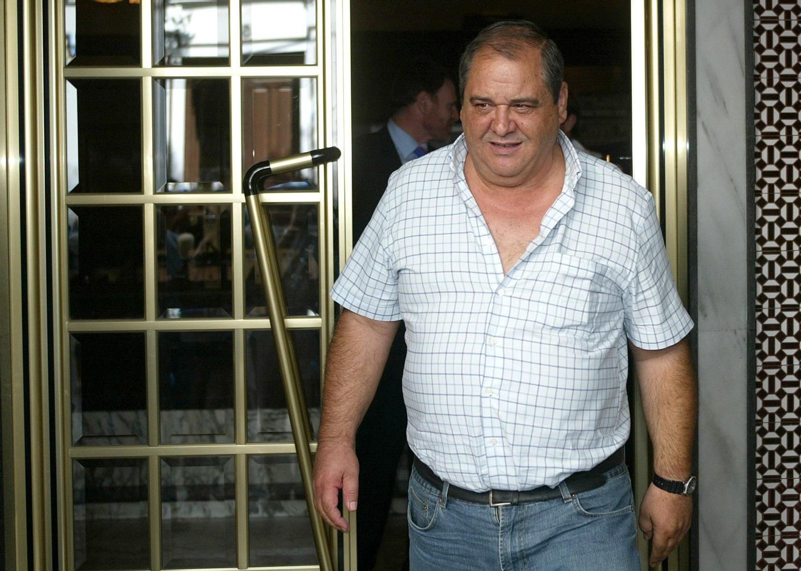 Aurelio Sánchez, saliendo de las oficinas de Manuel Ruiz de Lopera.