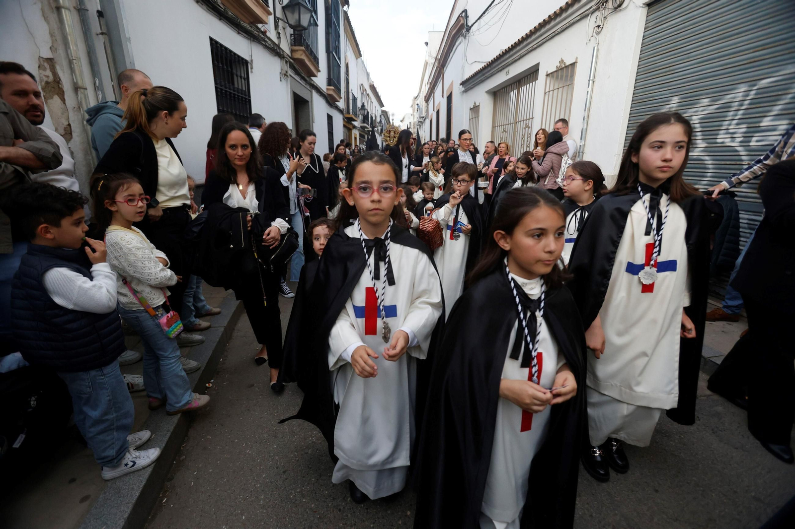 La procesión del Cristo de Gracia en este Jueves Santo de Córdoba, en imágenes