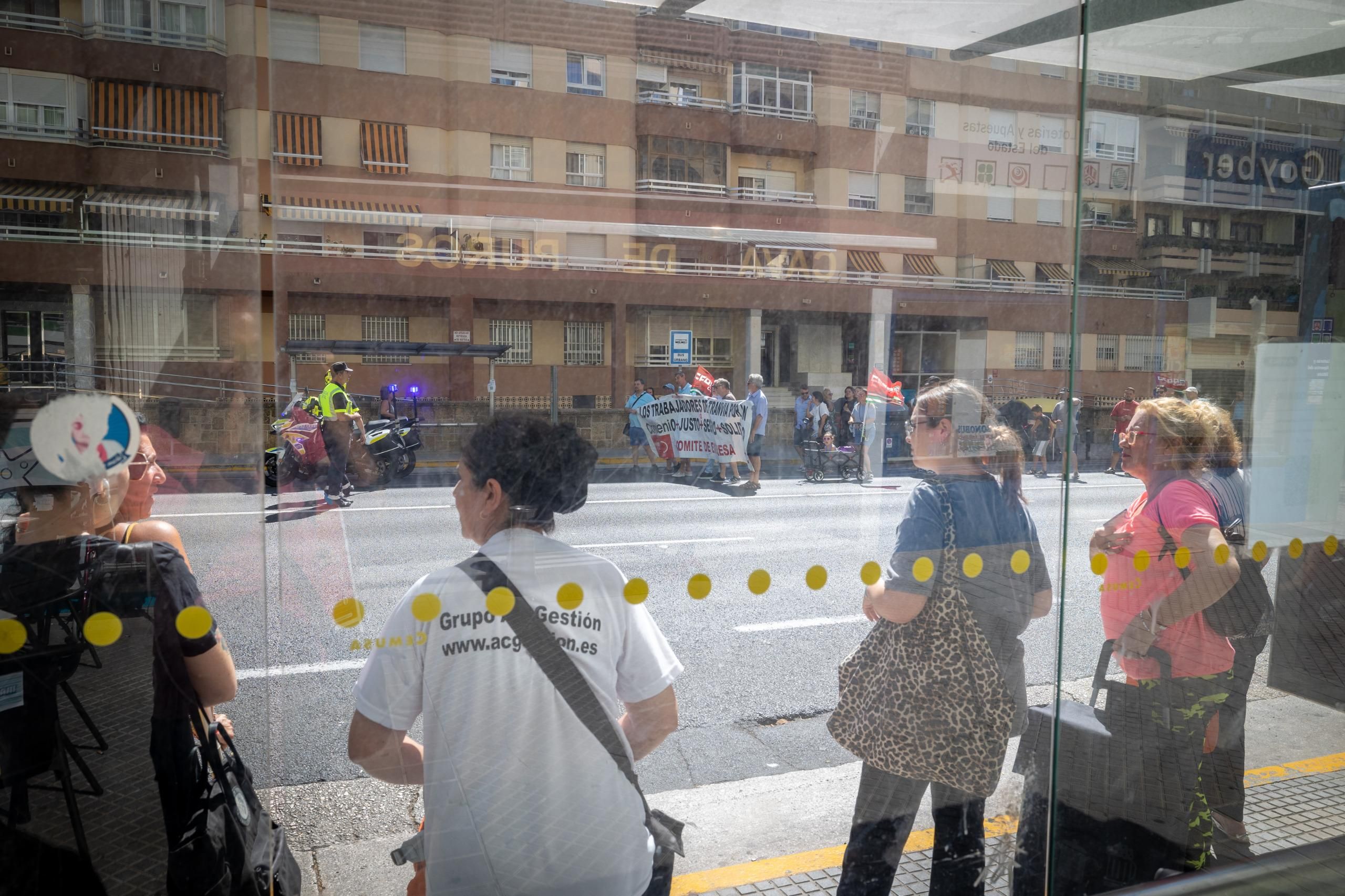 Huelga de autobuses en Cádiz: Ya hay preacuerdo, pero el paro sigue este miércoles 23 de julio en pie
