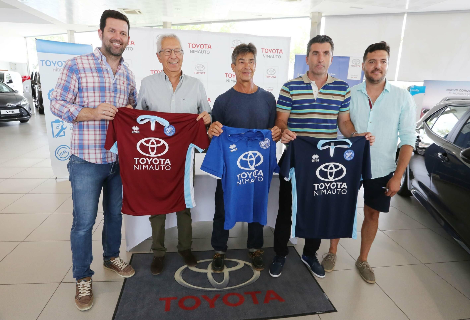 El Xerez DFC Toyota Nimauto de Ricardo Villaça jugará con dos equipos de superior categoría.