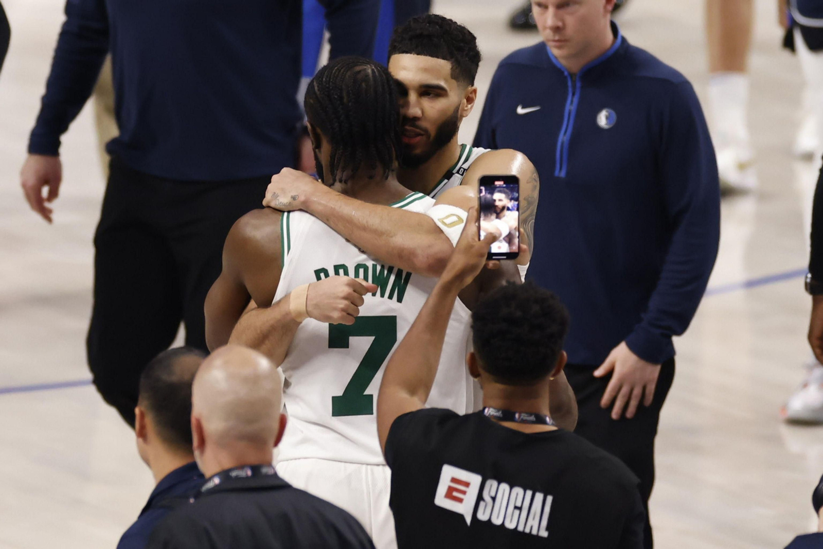 Las mejores fotos del tercer partido de la final de la NBA