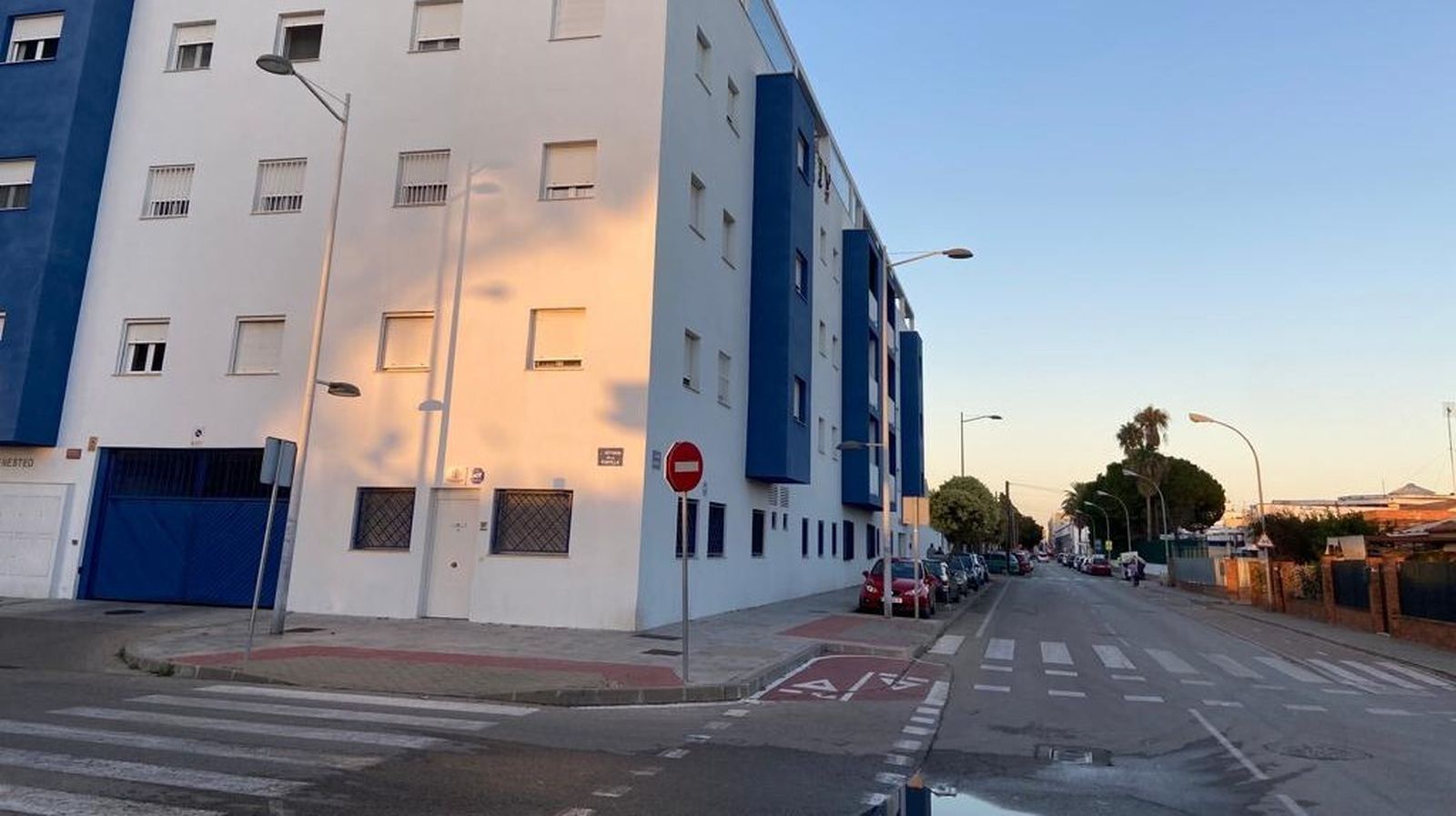 Una imagen del edificio Menesteo, donde Suvipuerto tiene varios garajes.