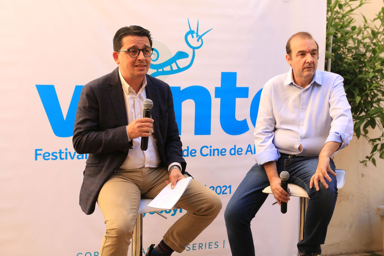 Manuel Guzmán, diputado de Cultura y Cine y Enrique Iznaola, director de FICAL.