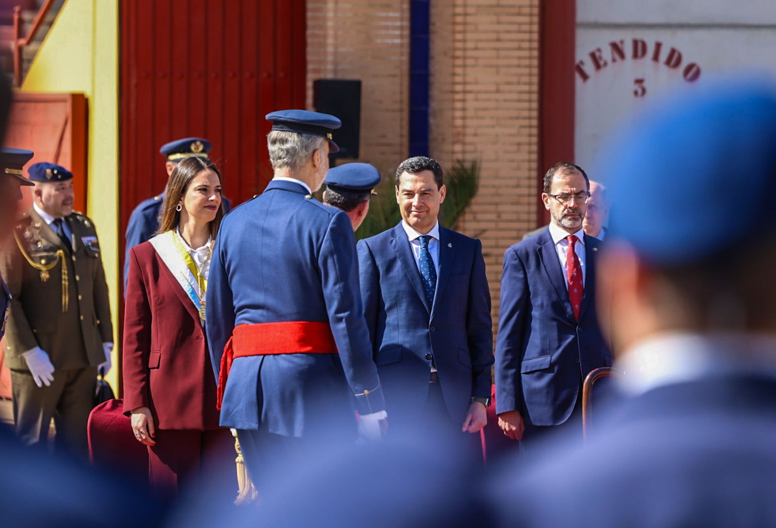 Fotografías del Acto Militar presidido por S.M. el Rey Felipe VI con motivo del centenario del Plus Ultra