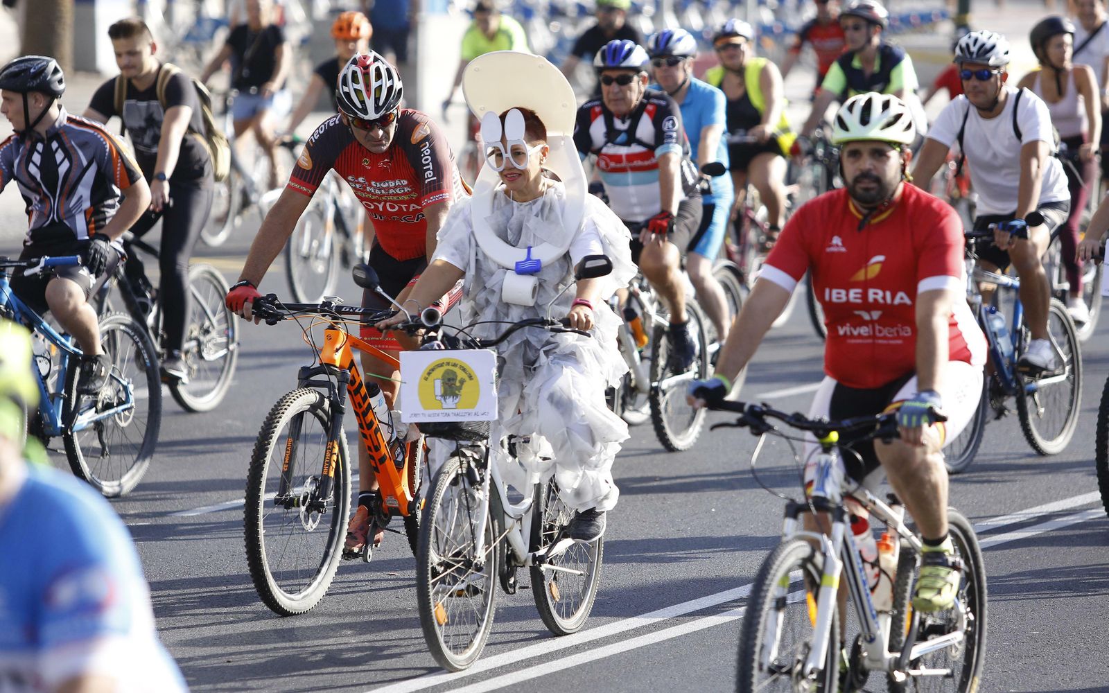Fotos del Día de la Bicicleta en Málaga