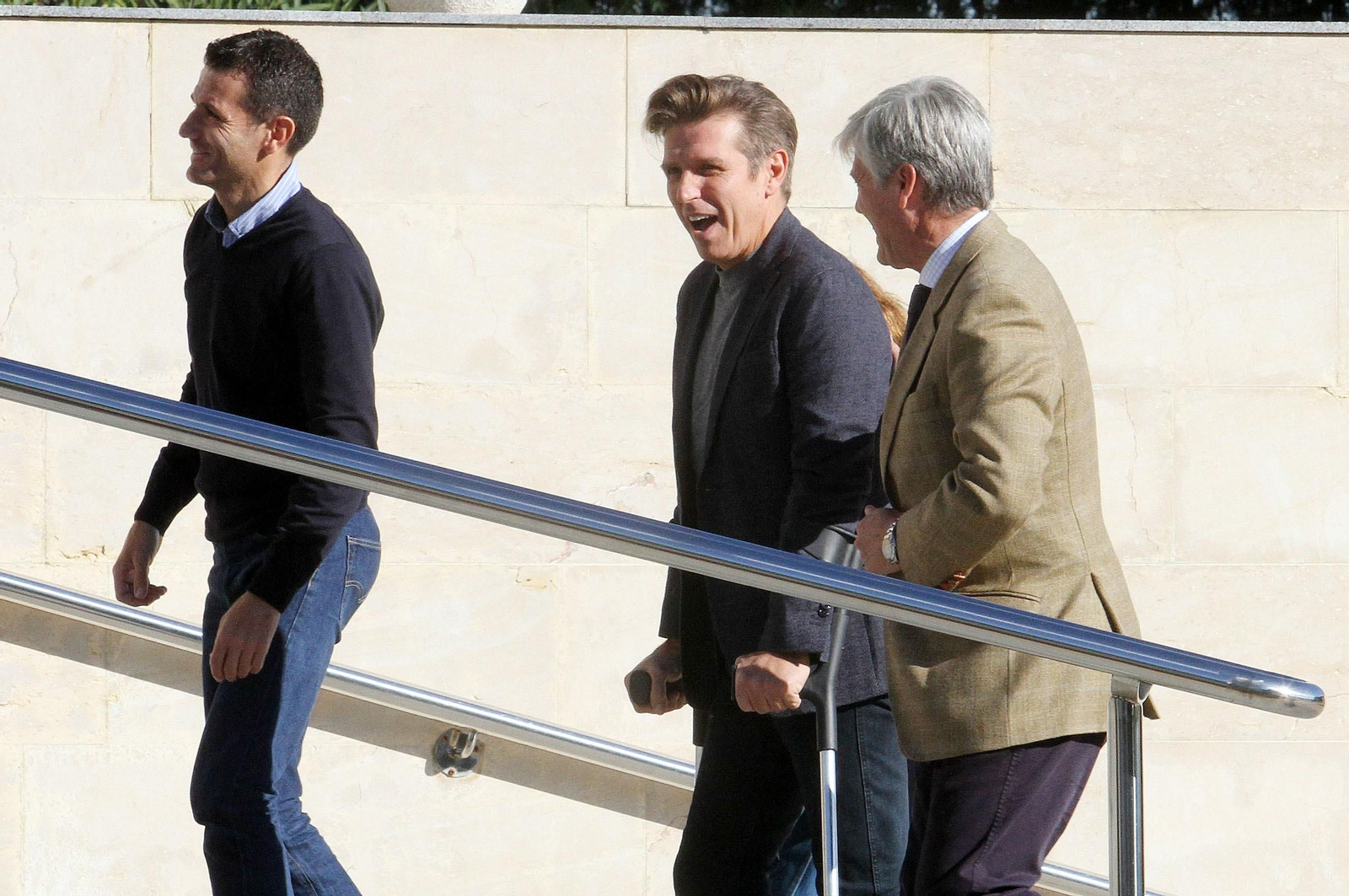 Condolencias a la familia García Palacios durante la mañana en el tanatorio, en imágenes