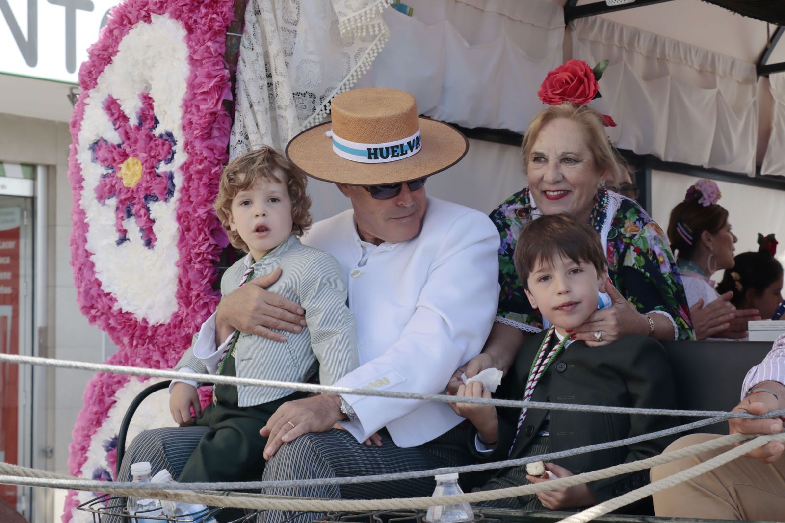 Imágenes de los carros de la Hermandad del Rocío de Huelva