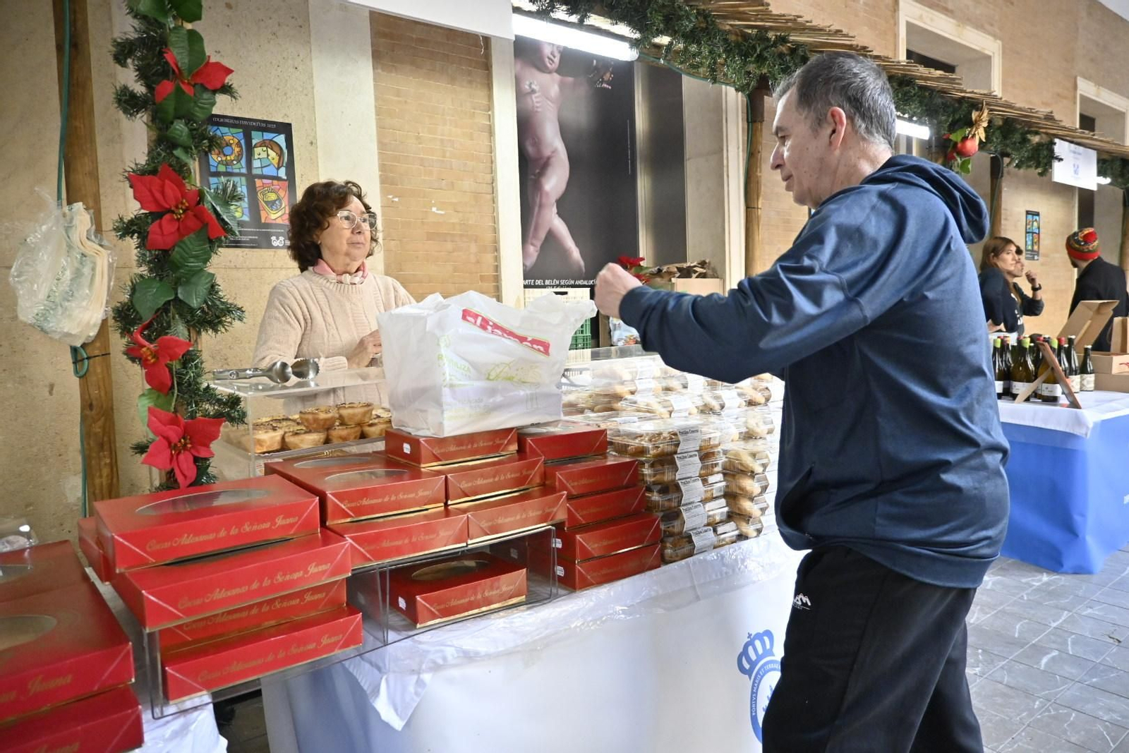 Imágenes de la XVI Muestra de Dulces y Vinos Navideños de la provincia de Huelva