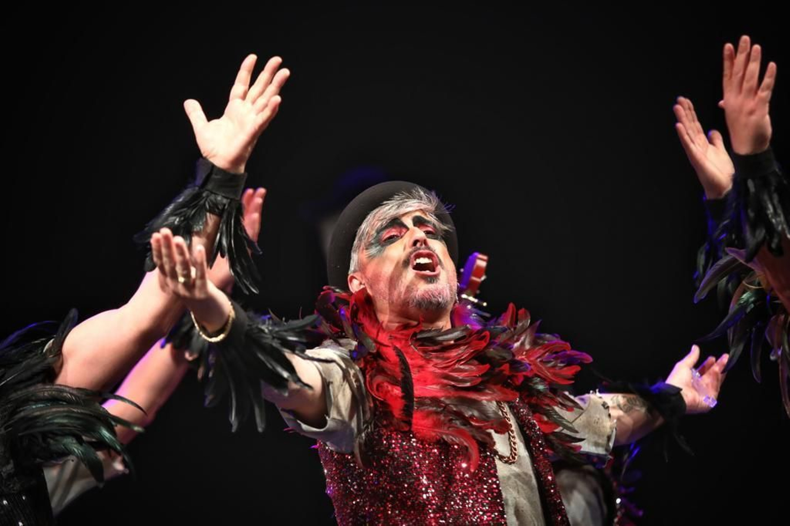 Actuación de 'La comparsa del Loco'