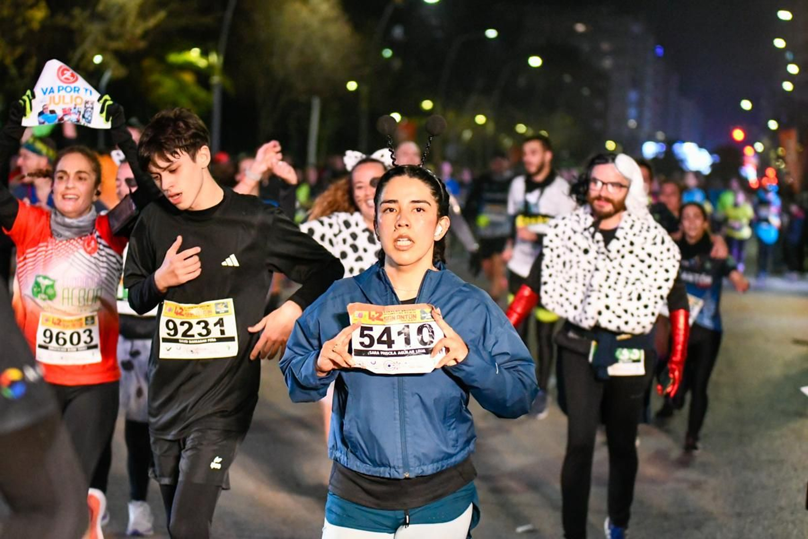 En imágenes: búscate en tu llegada a meta de la Carrera de San Antón 2025 (9)