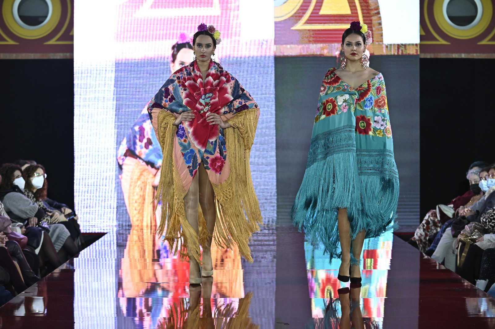 El desfile de Ángeles Espinar y Maite Cárdenas en Pasarela Huelva Flamenca 2022, todas las fotos