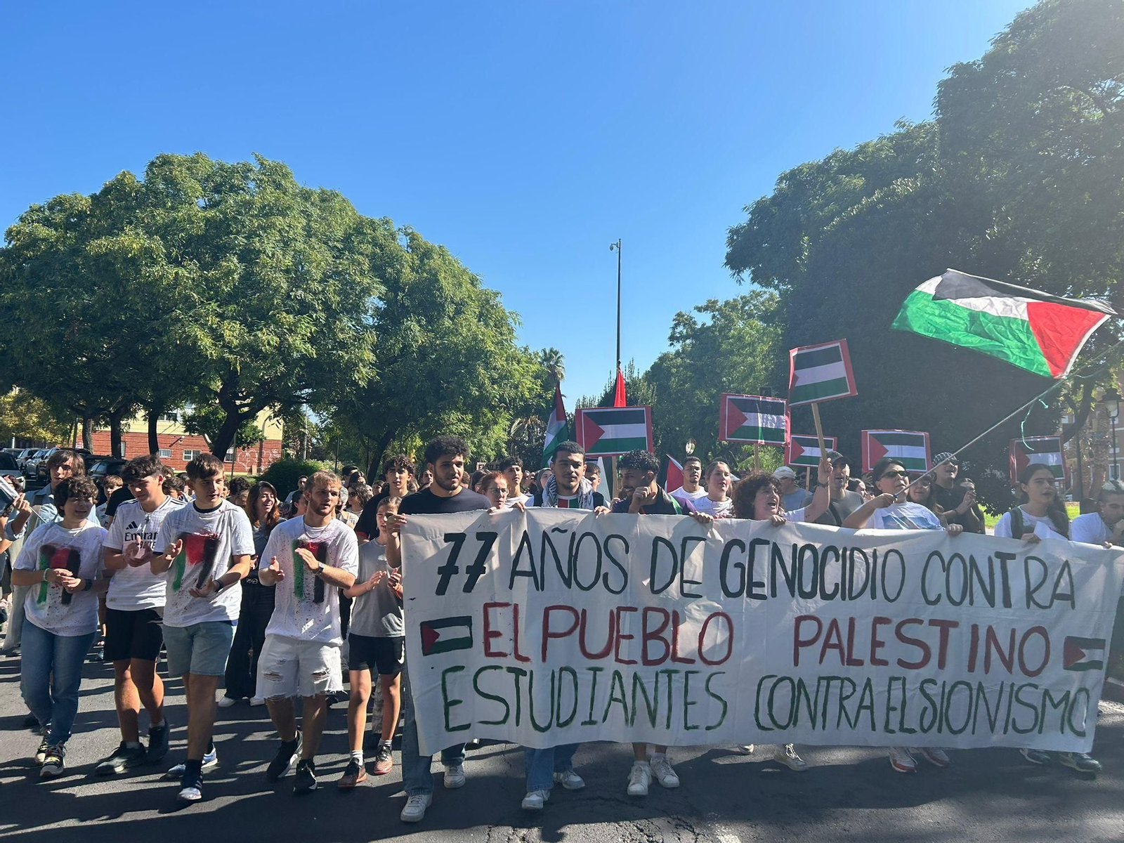 Manifestación de los estudiantes este jueves para apoyar al pueblo palestino.