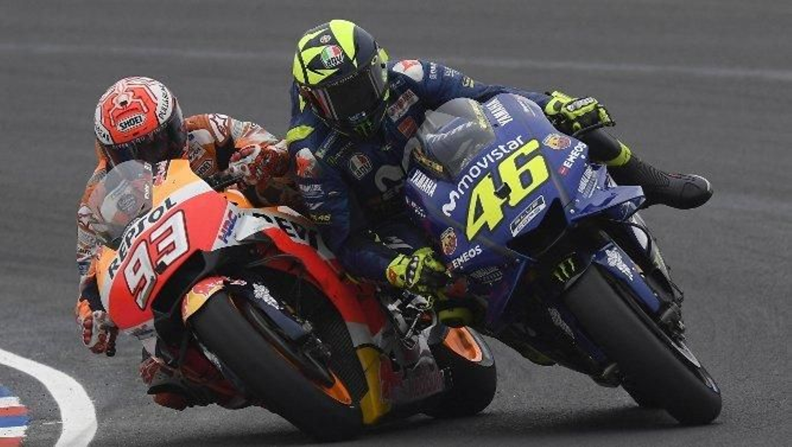 La imagen de la polémica en Argentina entre Márquez y Rossi que ha dado la vuelta al mundo.