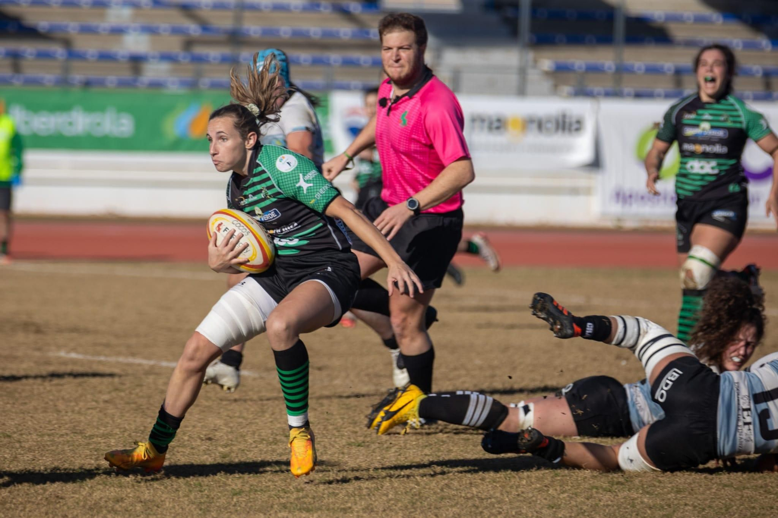 La internacional Lea Ducher volvió a demostrar que avanza en la recuperación de su nivel con sus fintas.
