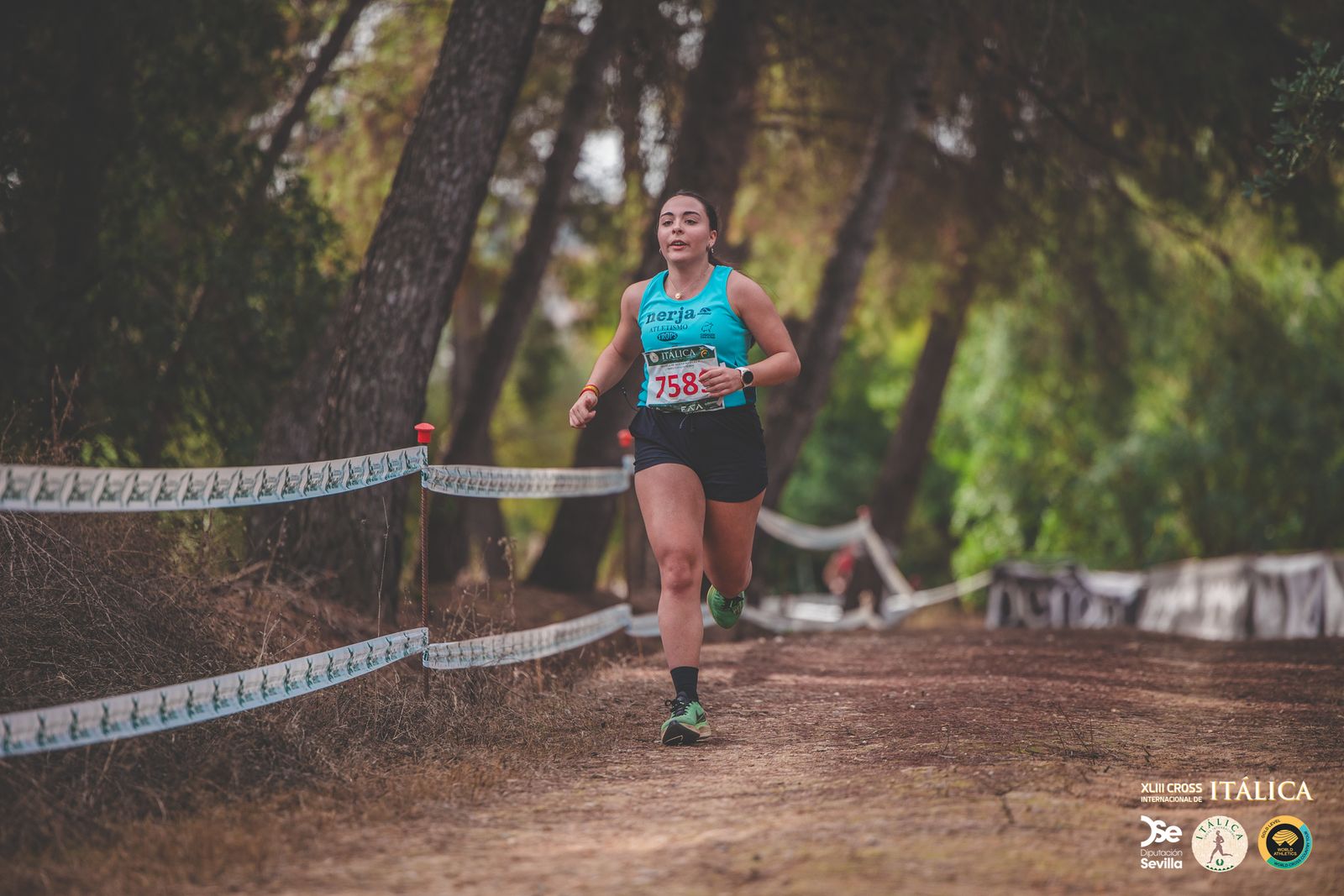 Búscate en las fotos del Cross de Itálica 2025 | 4