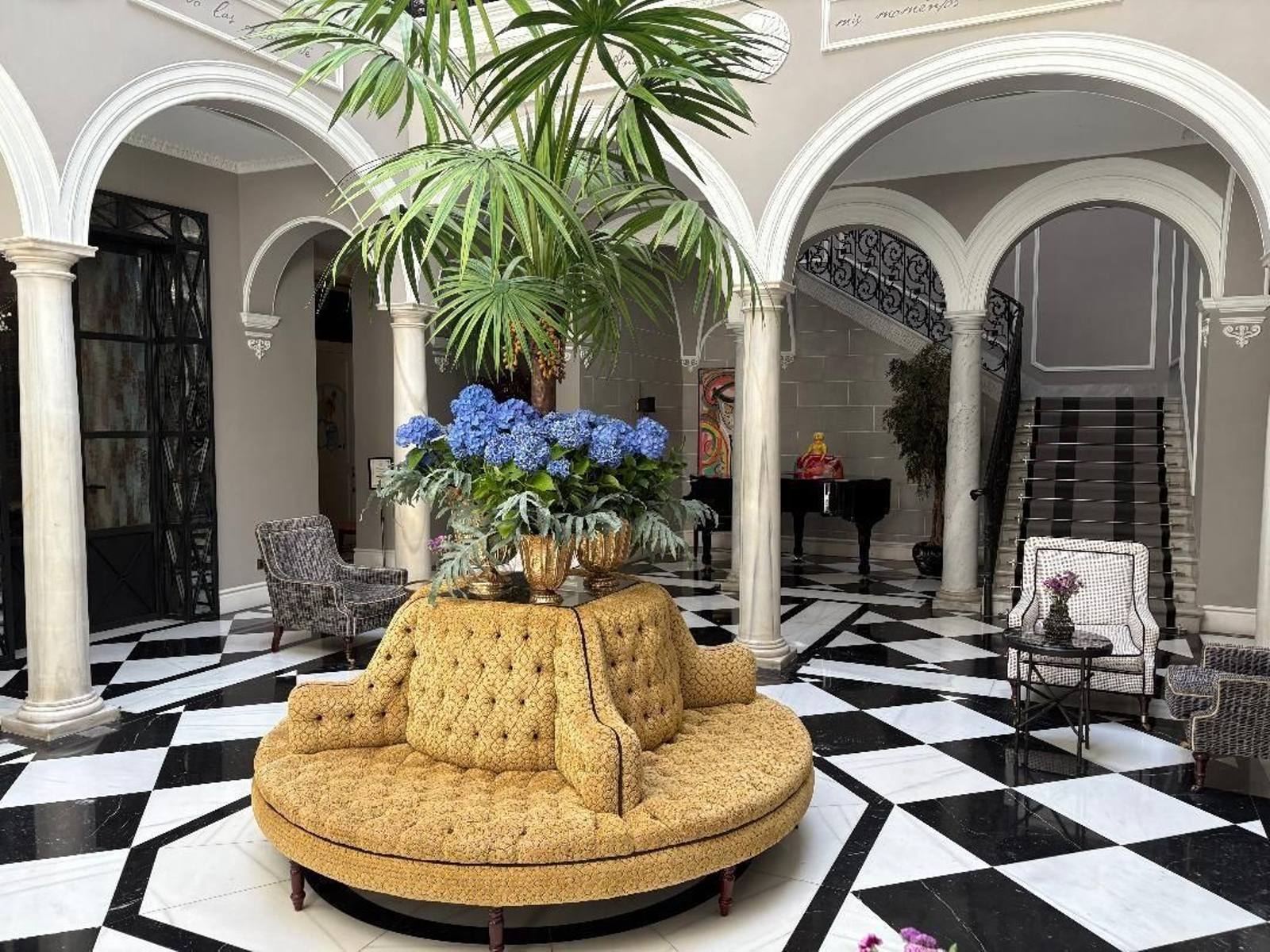 Imágenes del interior de uno de los hoteles más lujosos de Cádiz: el hotel Casa Palacio María Luisa de Jerez Imágenes del interior de uno de los hoteles más lujosos de Cádiz: el hotel Casa Palacio María Luisa de Jerez