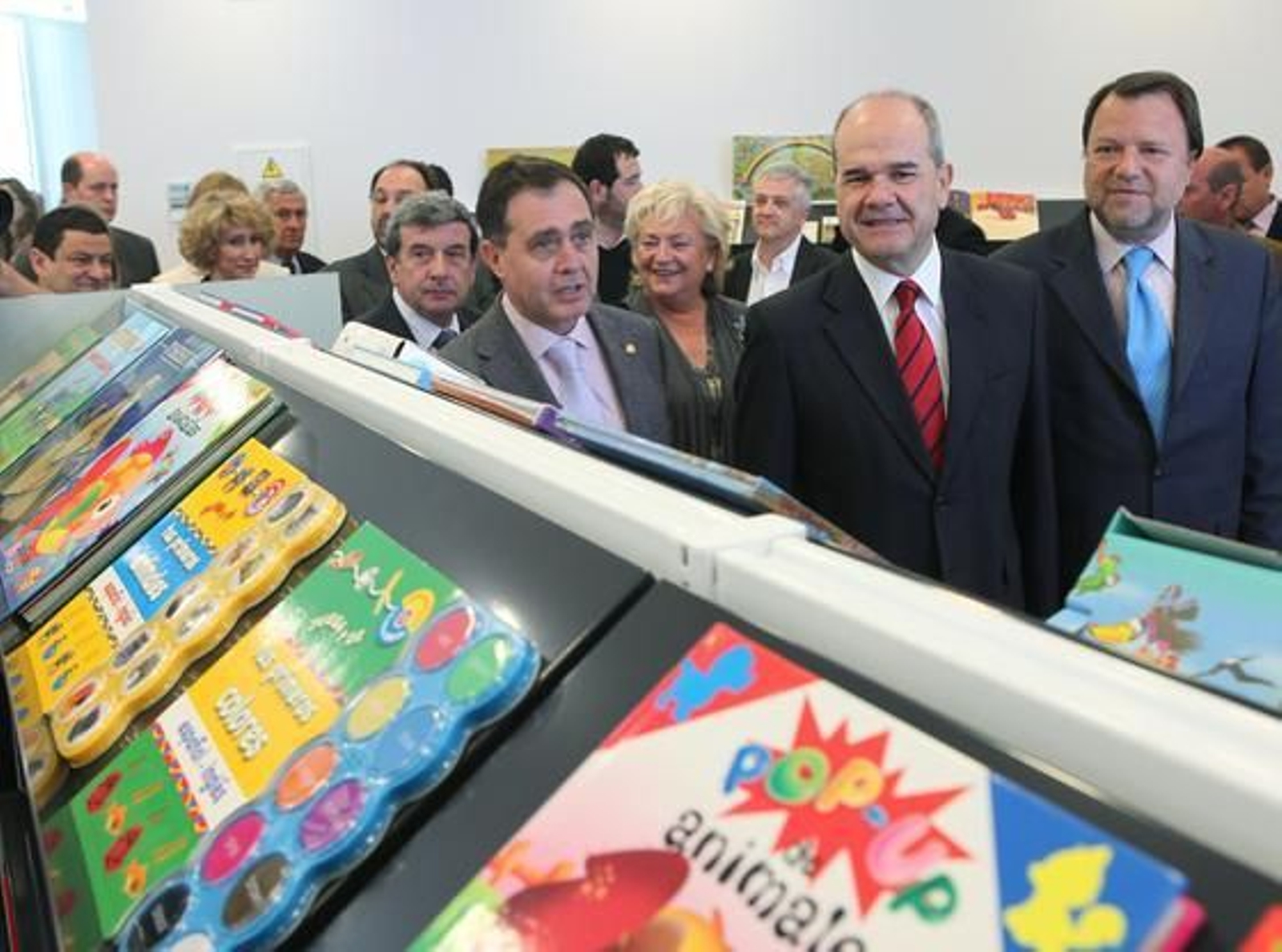 Uno de los momentos de la visita institucional a las instalaciones.

Foto: José Ángel García