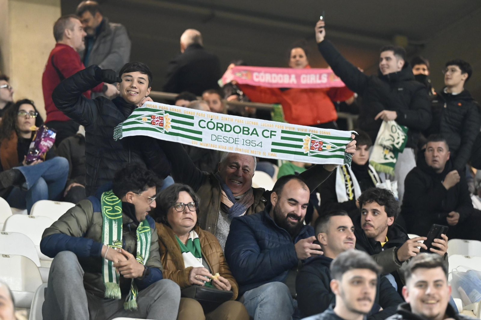 Las mejores fotos del gran ambiente en El Arcángel para el Córdoba CF - Eibar Las mejores fotos del gran ambiente en El Arcángel para el Córdoba CF - Eibar