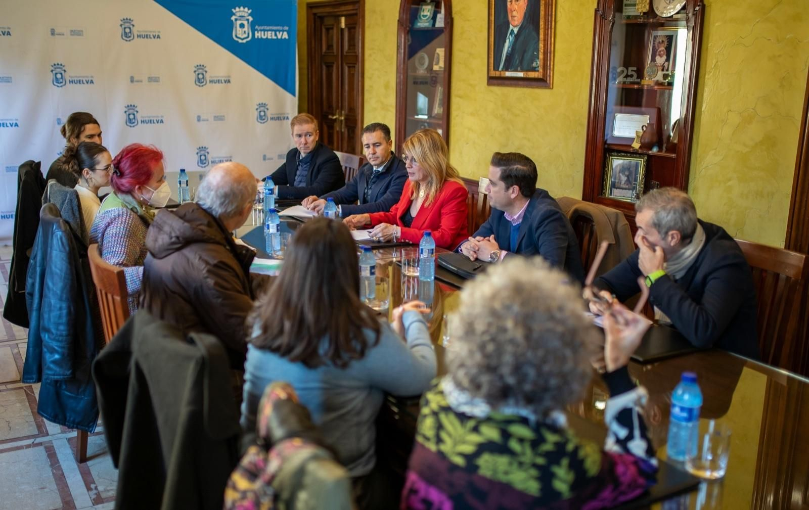 Reunión del equipo de Gobierno con los colectivos interesados en el Cabezo de la Joya.