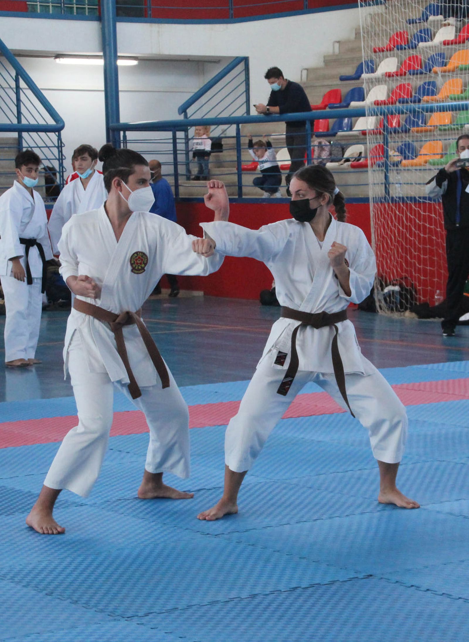 Los deportistas del Club Nazaret mostraron un gran nivel en Alovera.