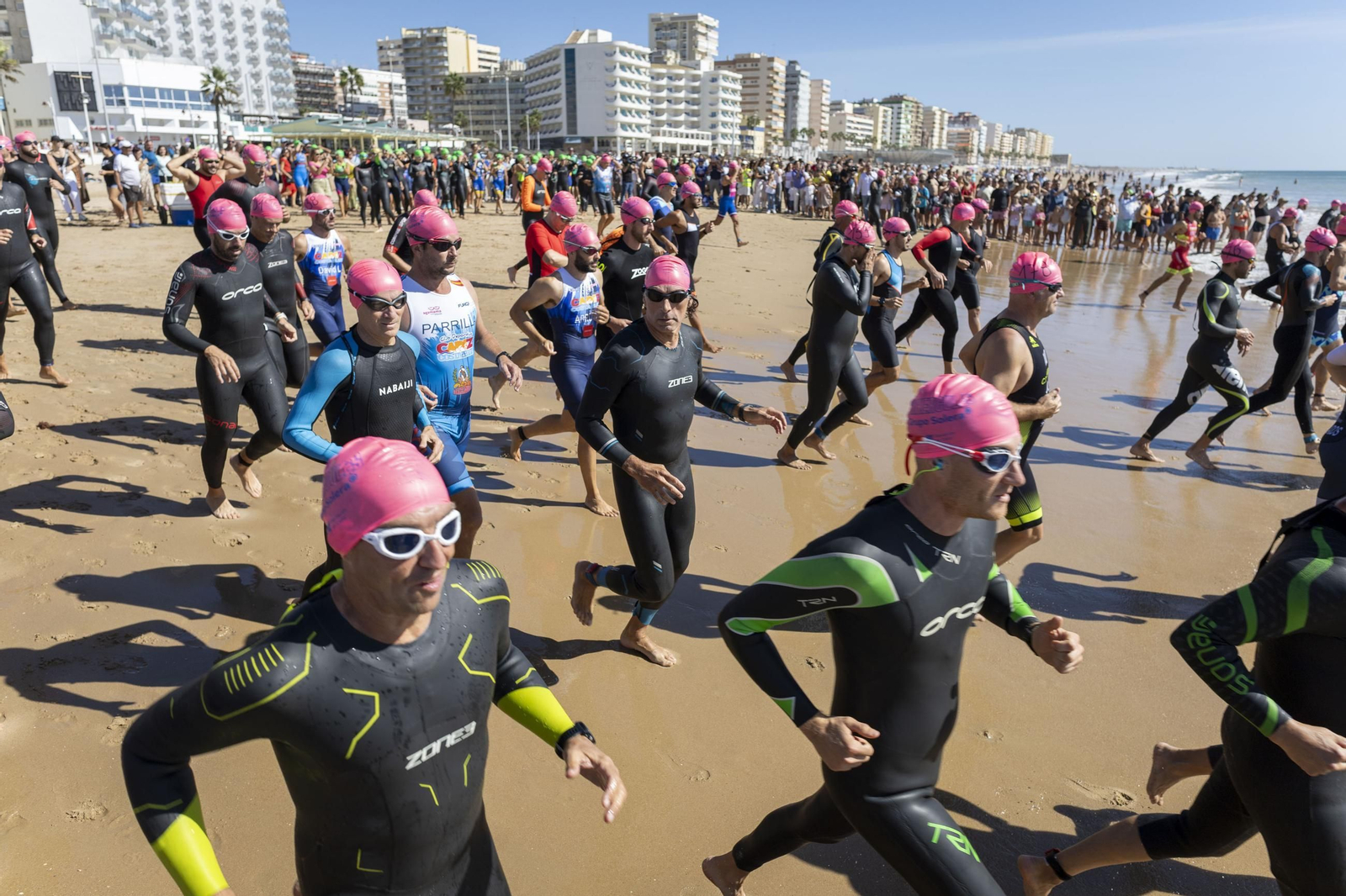 Búscate en las imágenes del Triatlón Hércules Cádiz