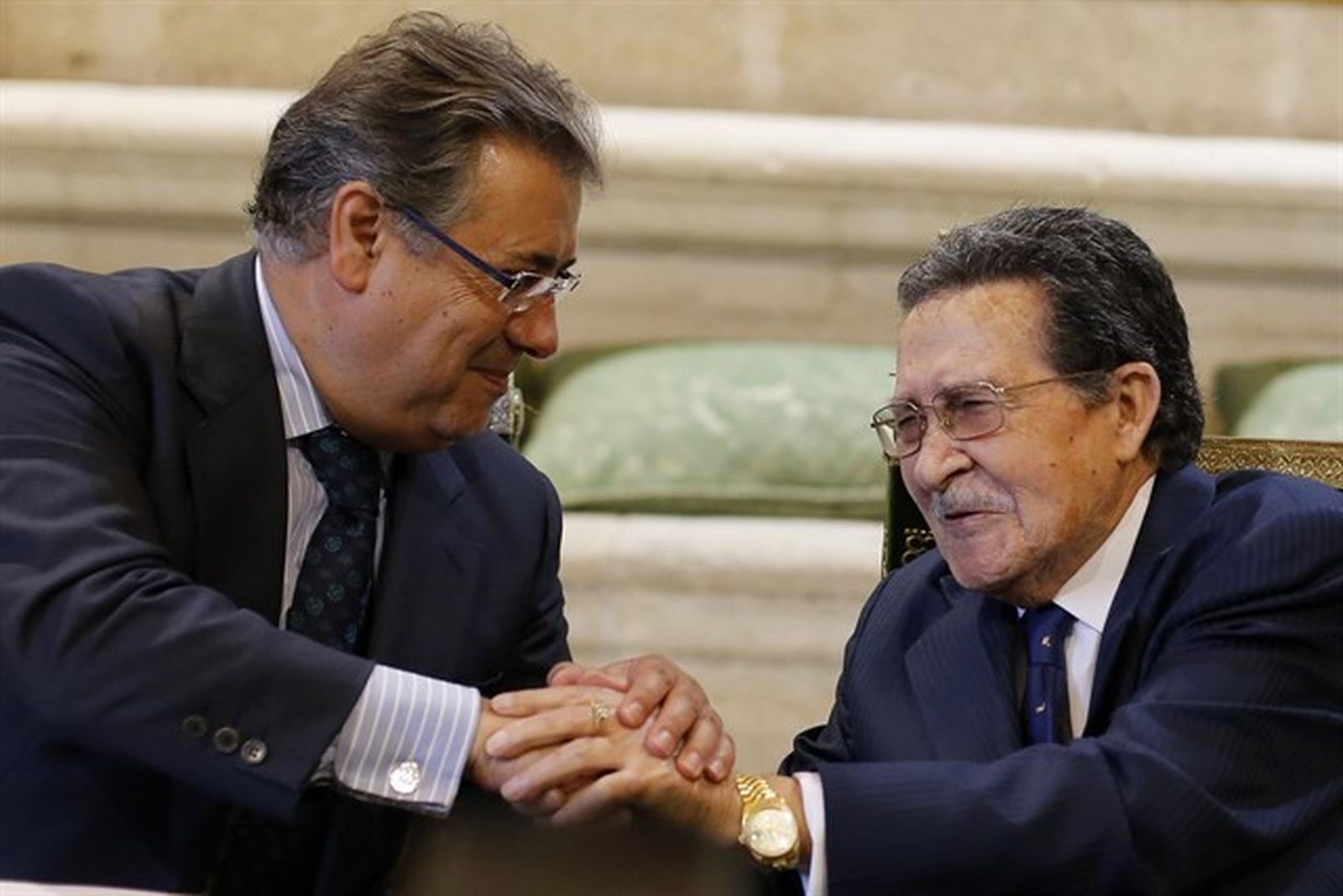 Bellver, tras firmar un acuerdo con el entones alcalde de Sevilla, Juan Ignacio Zoido, en 2014.