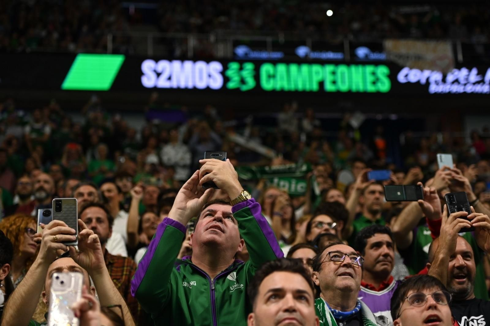 La fiesta por el título de Copa en el Carpena, en fotos