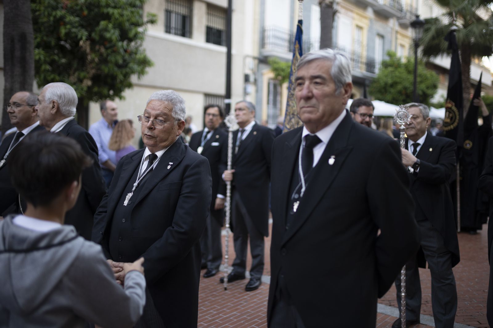 La Hermandad del Santo Entierro de la Semana Santa de Huelva 2023, en imágenes
