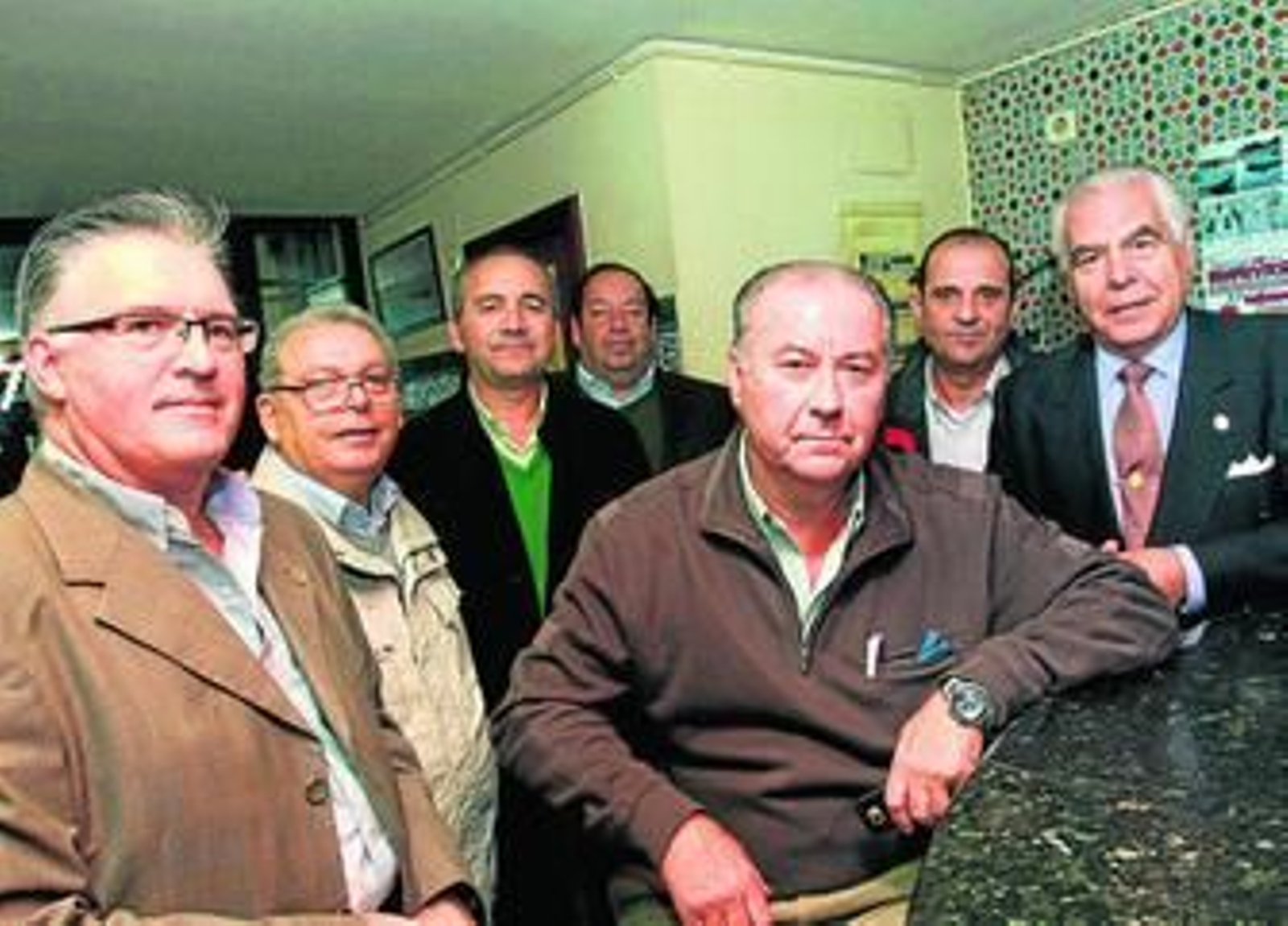 Antonio González estuvo durante las votaciones en una cervecería de la calle Fernando El Católico.