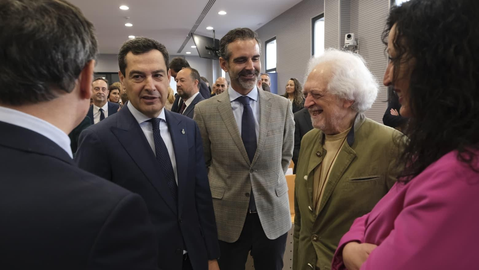 Alejandro Rojas Marcos junto al presidente de la Junta y el rector de la UAL.