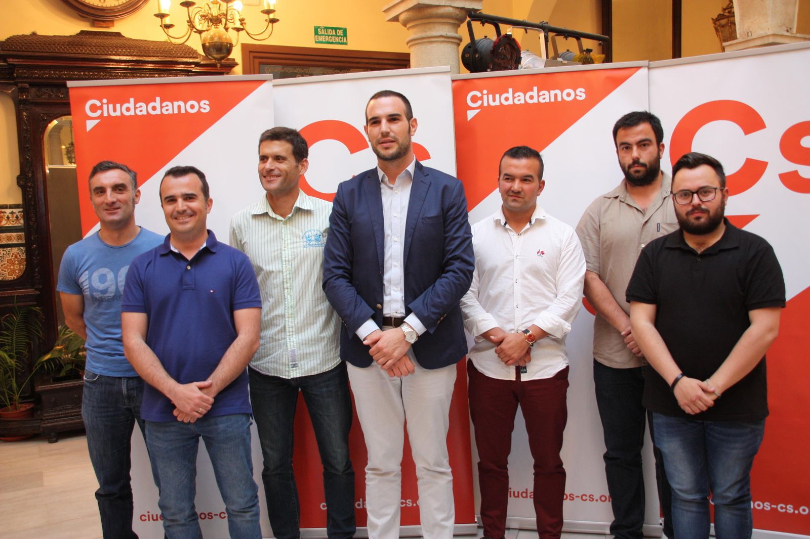 Rueda de prensa de Ciudadanos en la que aparece Sergio Sedeño el tercero por la derecha.