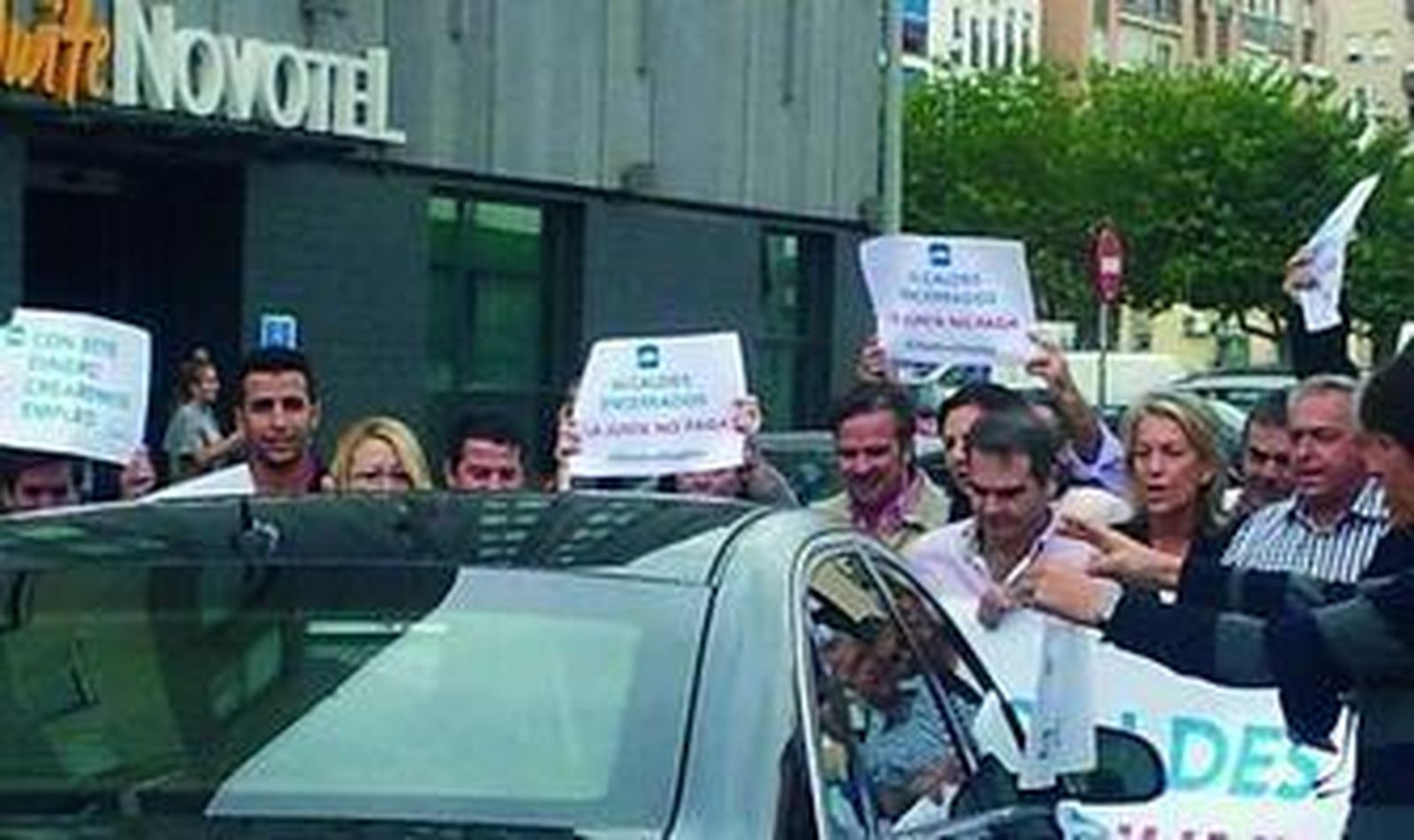 El PP se enroca mientras arrecian las críticas por el escrache a Díaz