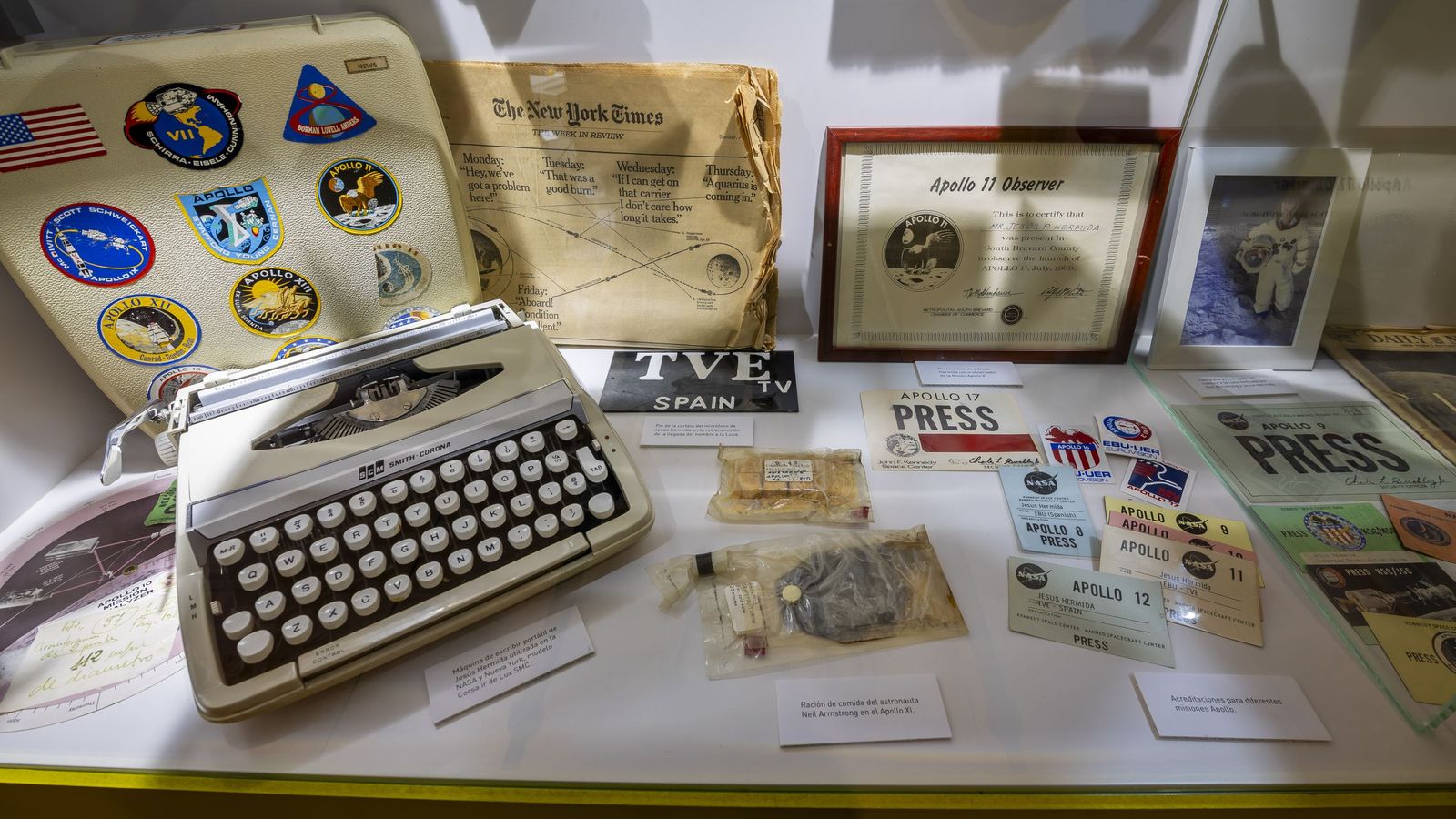 Elementos que forman parte de la exposición.