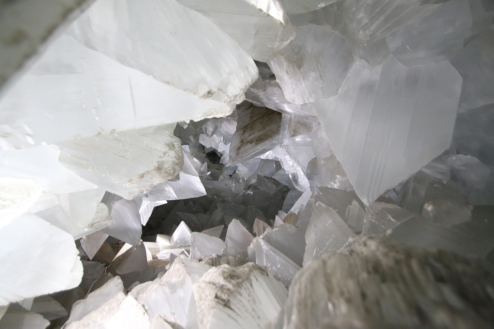 Fotogalería de la Geoda Gigante de Pulpí