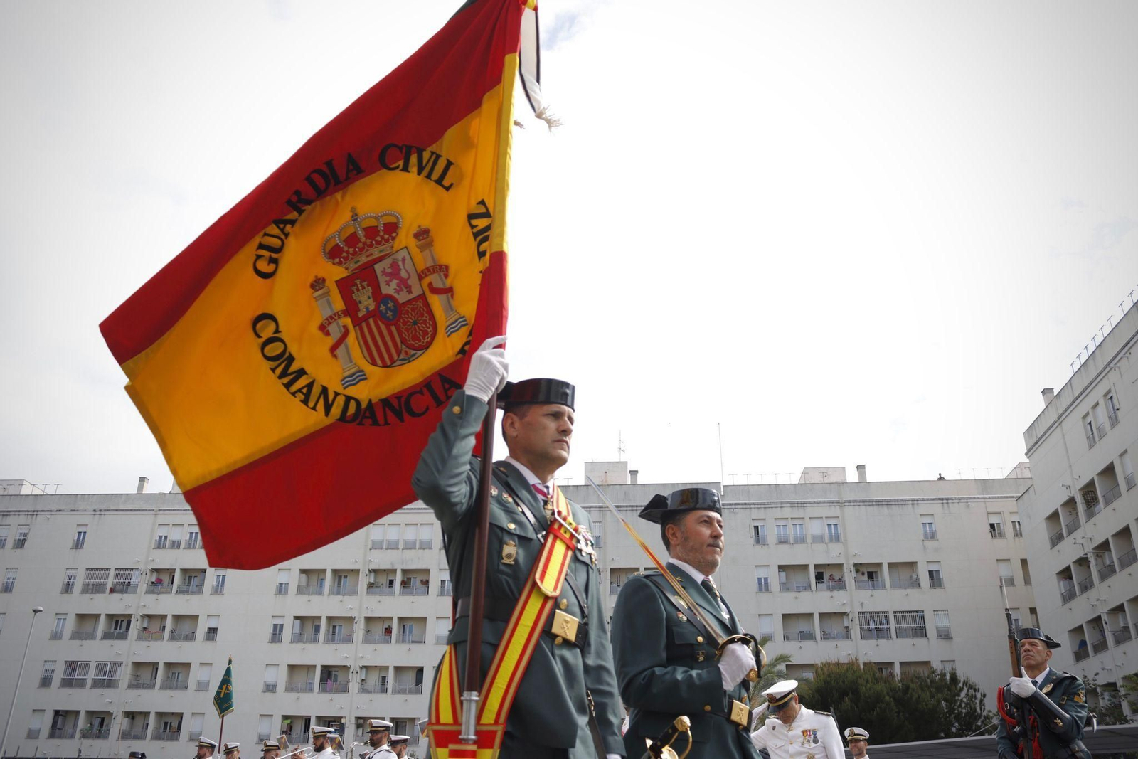 Imágenes del 179 aniversario de la Guardia Civil en Cádiz