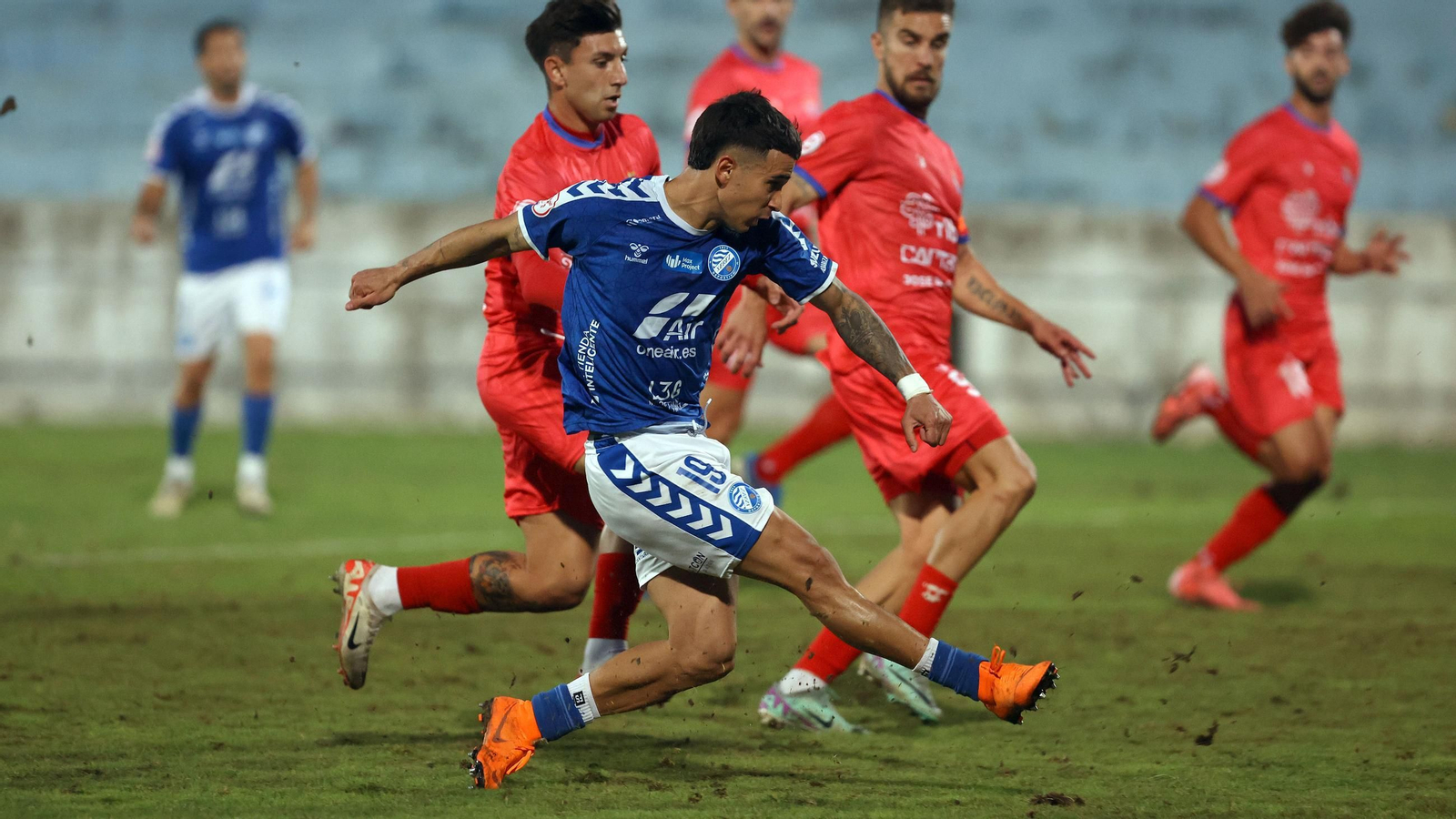 Imágenes del Xerez DFC contra la Deportiva Minerva en el Pedro Garrido de Jerez