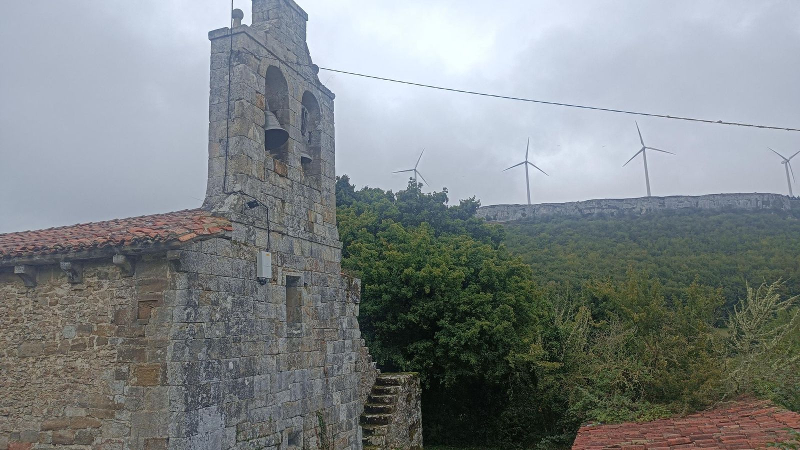 Iglesia de San Esteban en Quintanilla de San Román.