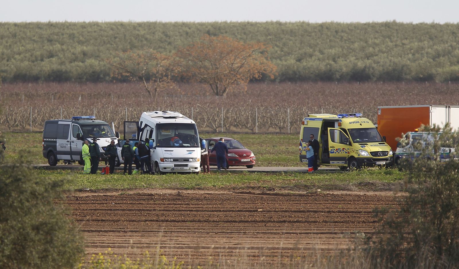 El accidente del autobús escolar, en imágenes