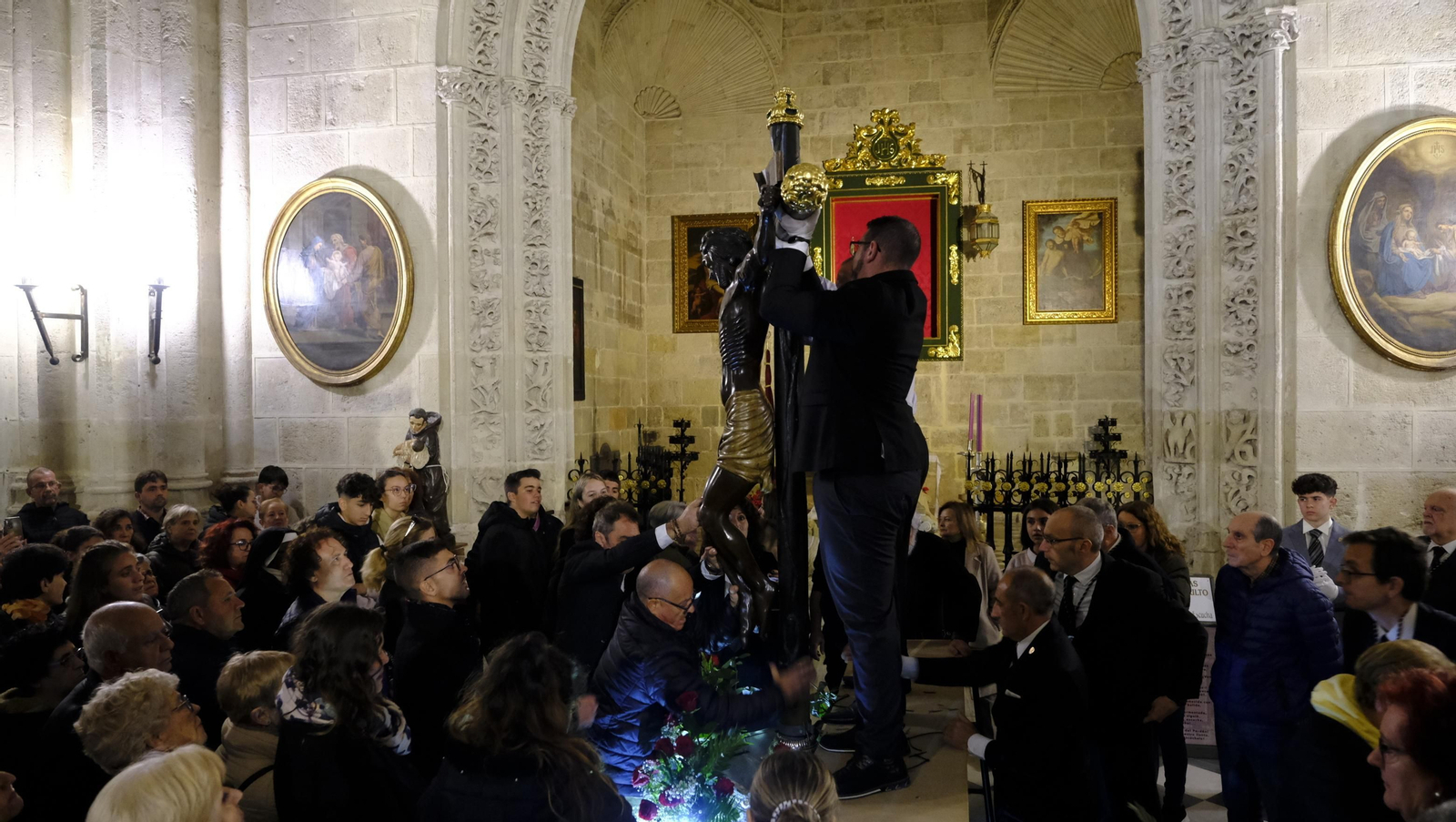 Las imágenes del Vía Crucis del Cristo de la Escucha