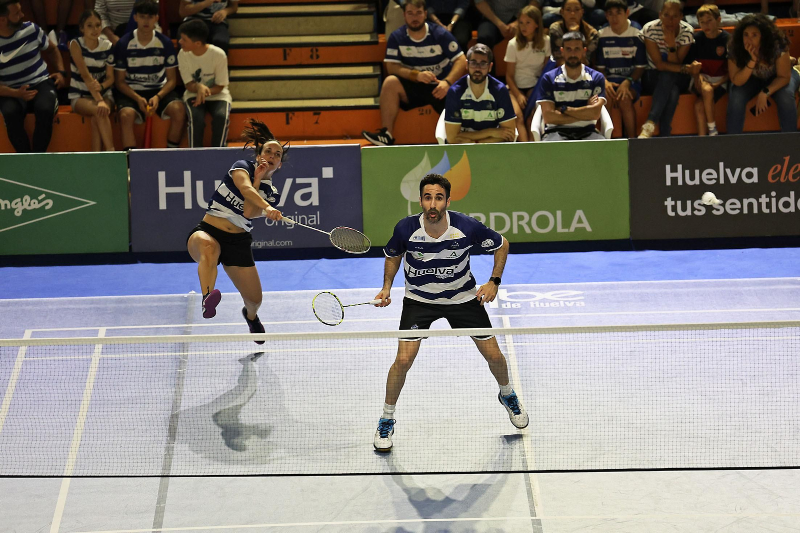 Imágenes de la final de liga de bádminton entre el IES La Orden y La RInconada