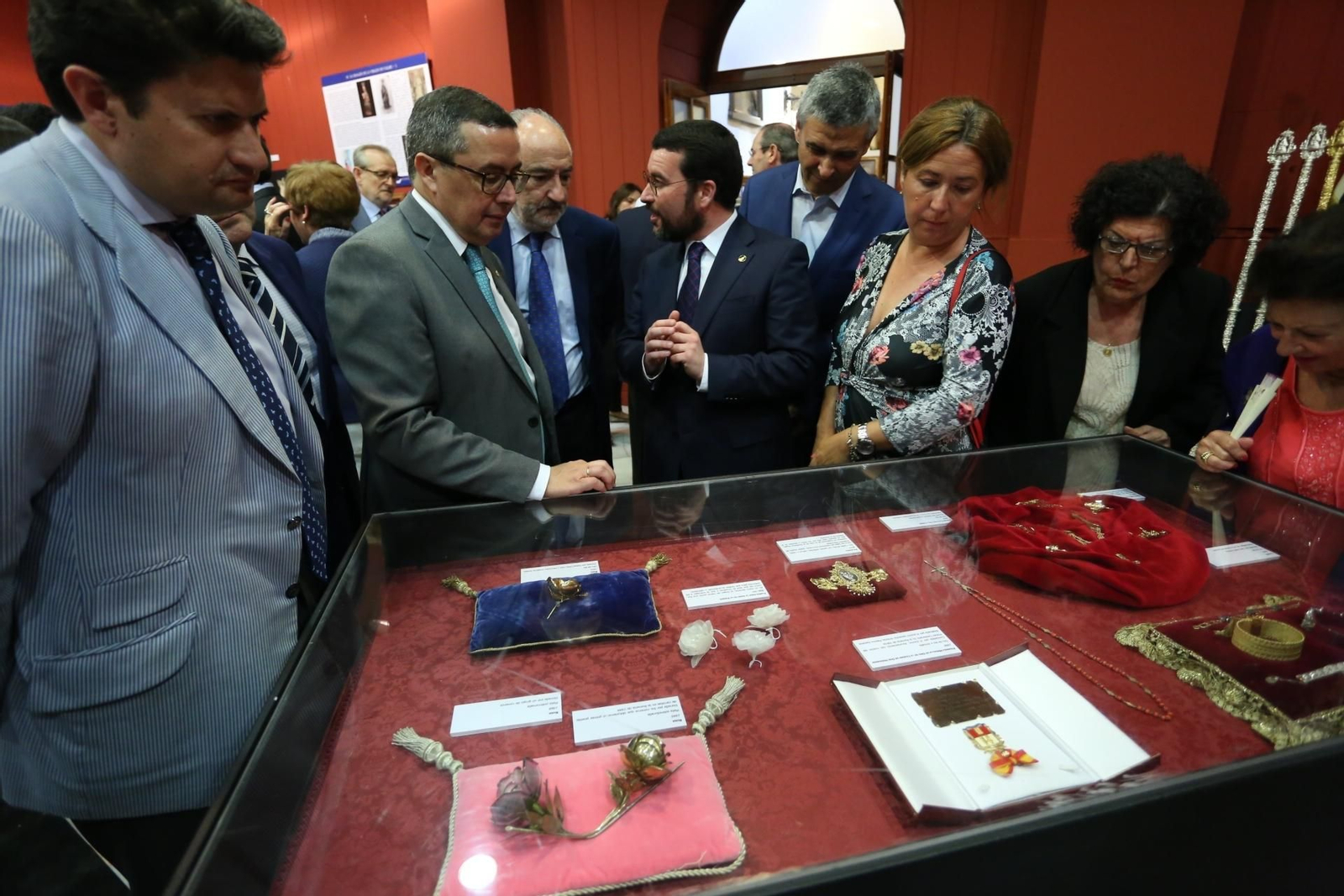 Las imágenes de la exposición de la Hermandad de Valme