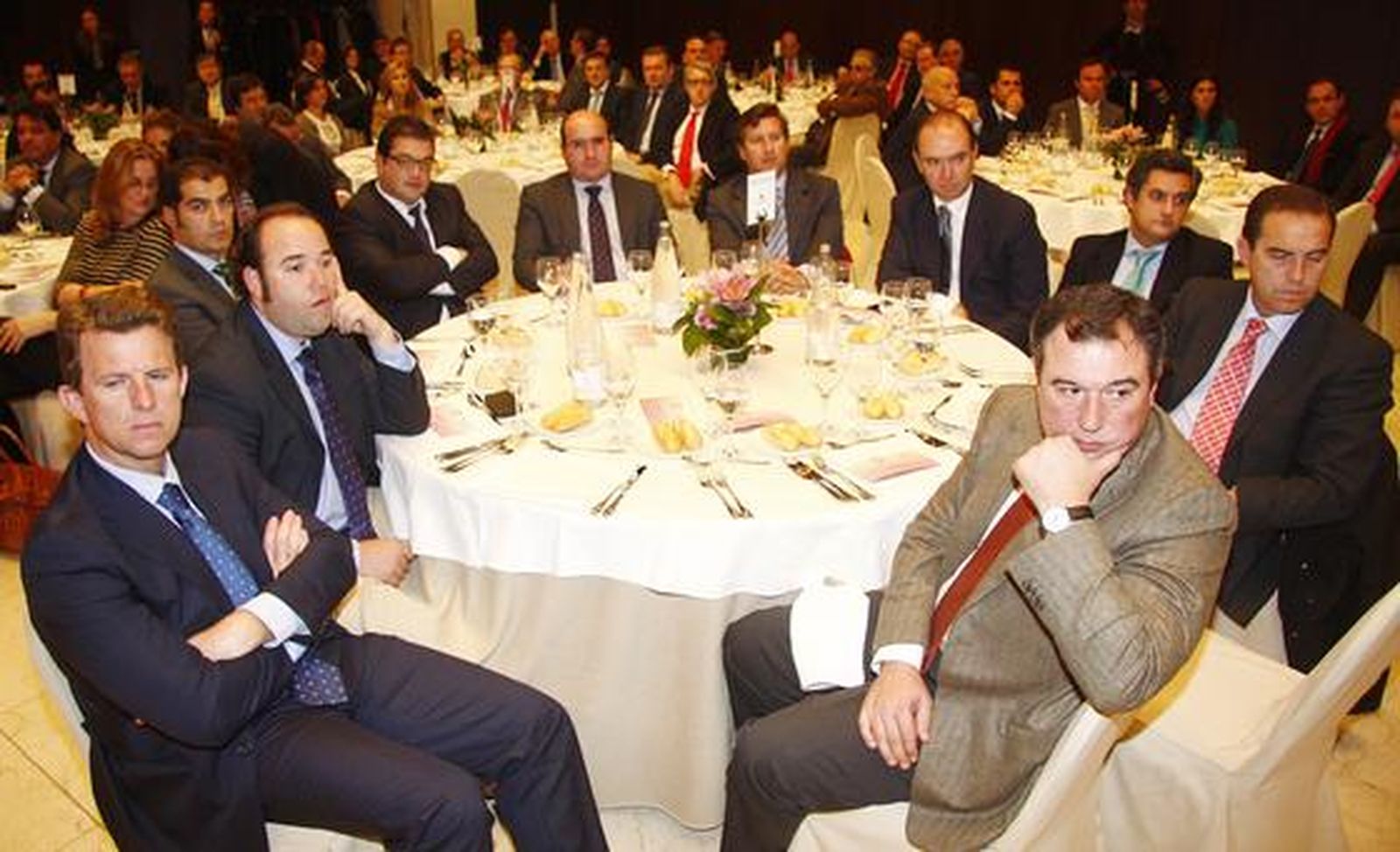 Fernando Ortega, Francisco J. Domínguez, Ángel Angulo, José Manuel Alba, Álvaro Rojas, José Manuel Uceda, Miguel Navarro, Norberto Delgado, Pedro Salvador y Artemio del Corral

Foto: Victoria Hidalgo y Juan Carlos Muñoz