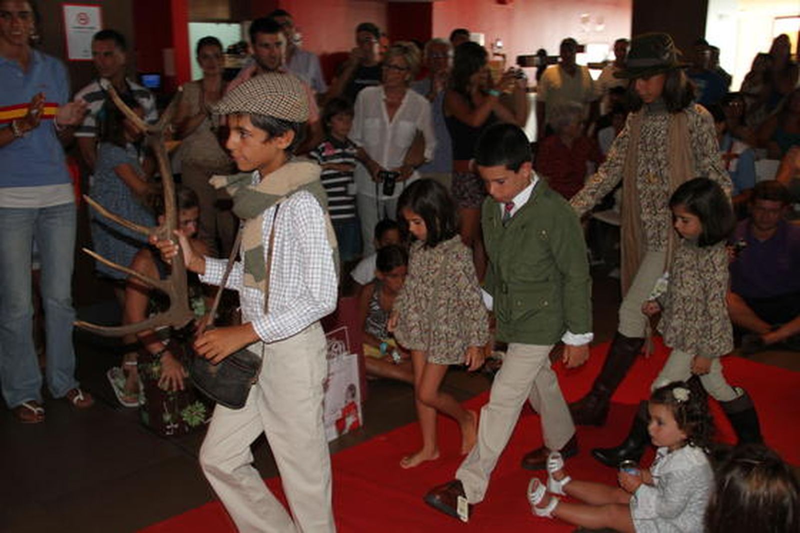 Benamahoma recrea la lucha entre ambos grupos durante la Reconquista en el fin de semana

Foto: Ramon Aguilar