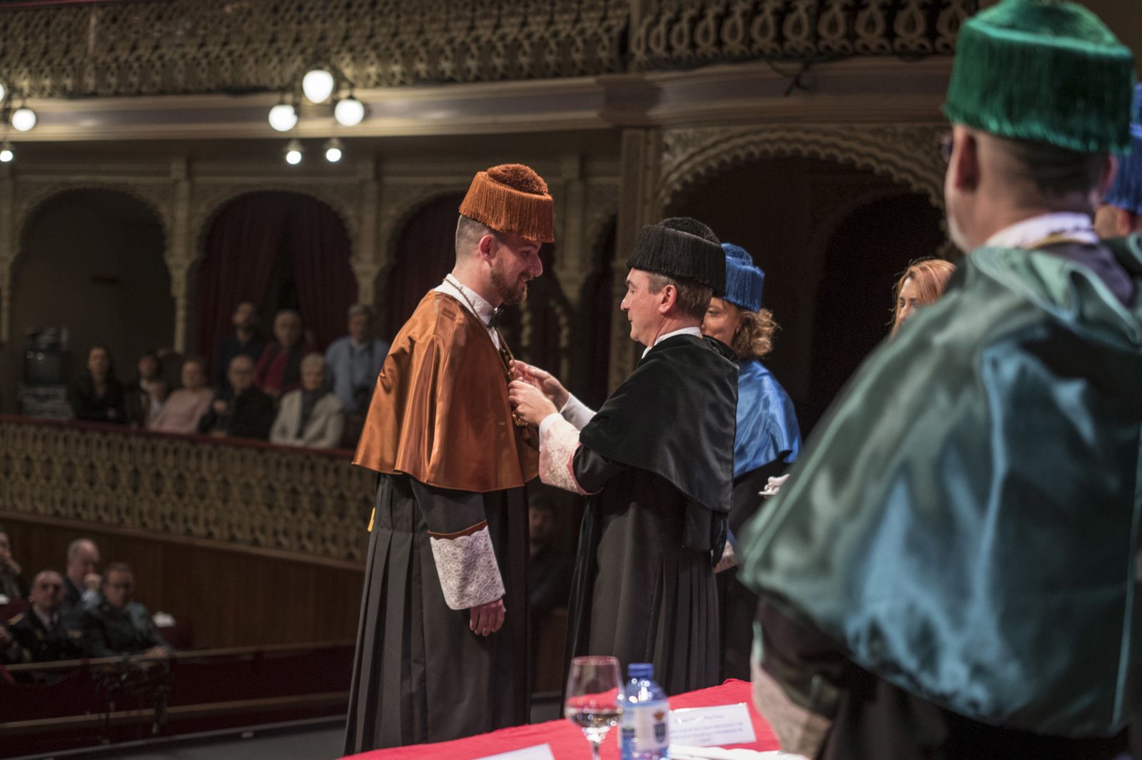 Imágenes del acto de investidura de nuevos doctores de la UCA y entrega de Premios Extraordinarios de Doctorado