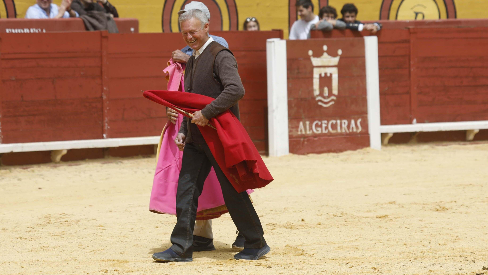 La clase magistral de tauromaquia organizada por Miguelete, en imágenes